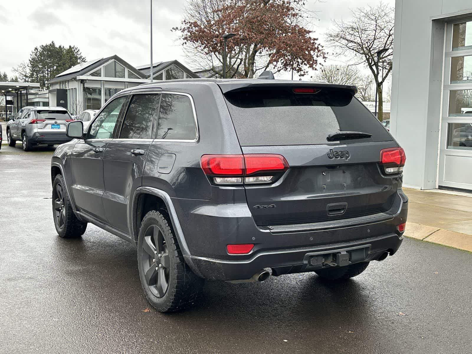 Thumbnail: 2015 Jeep Grand Cherokee - 3
