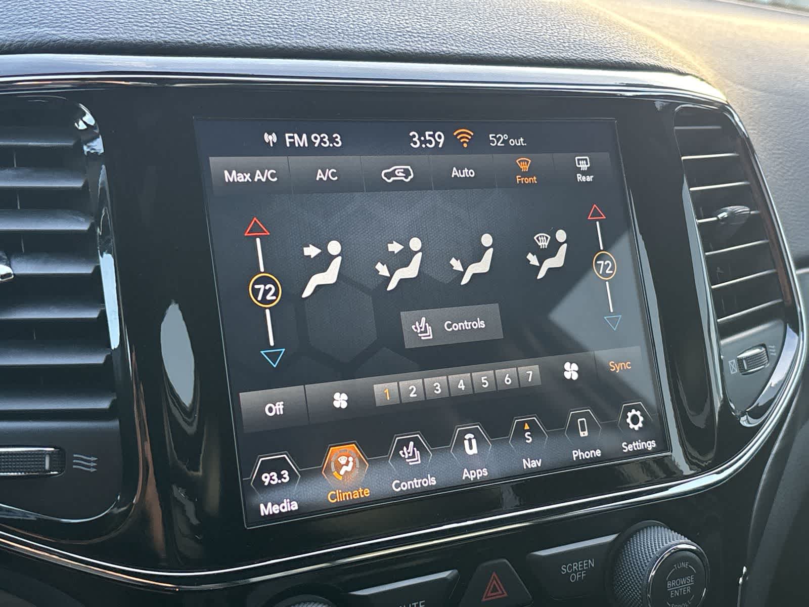 Thumbnail: 2019 Jeep Grand Cherokee - 16