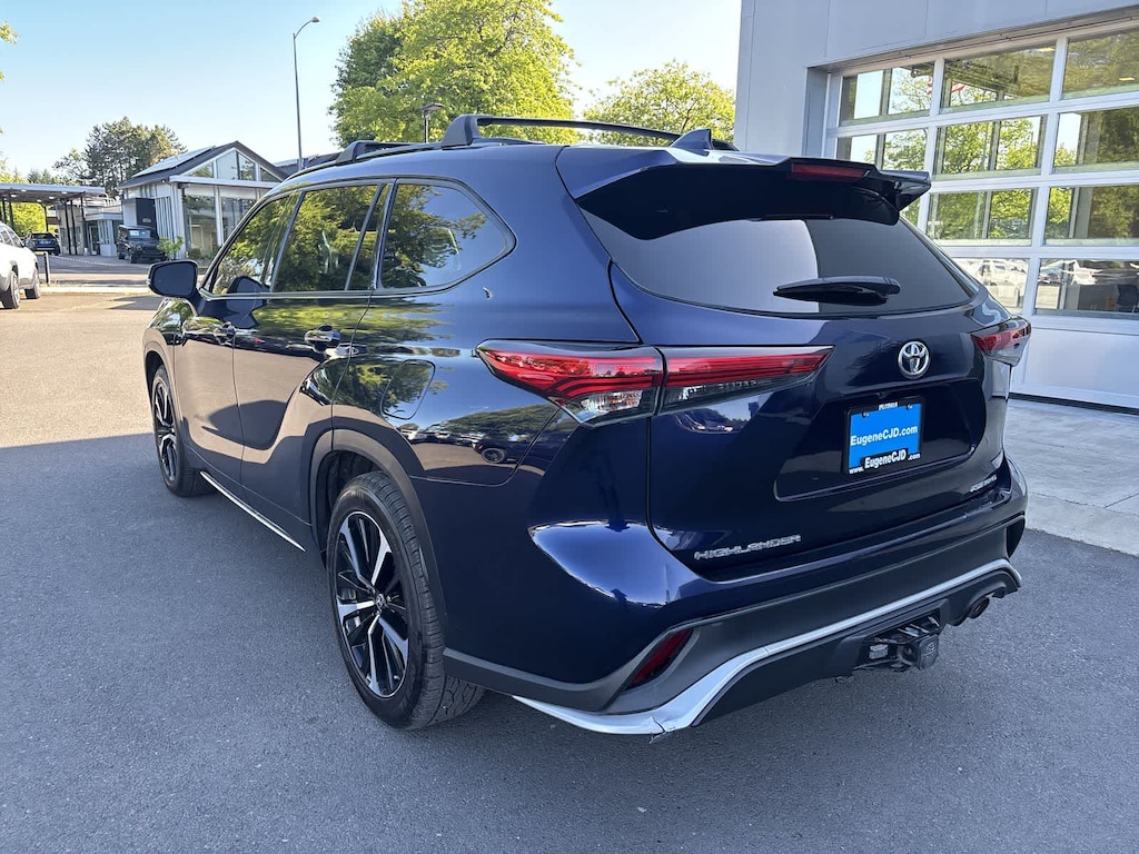 Used 2021 Toyota Highlander XSE SUV