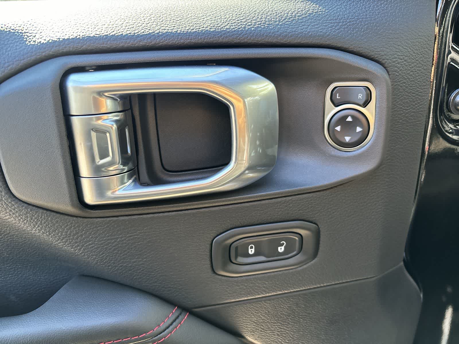 Thumbnail: 2026 Jeep Wrangler - 9