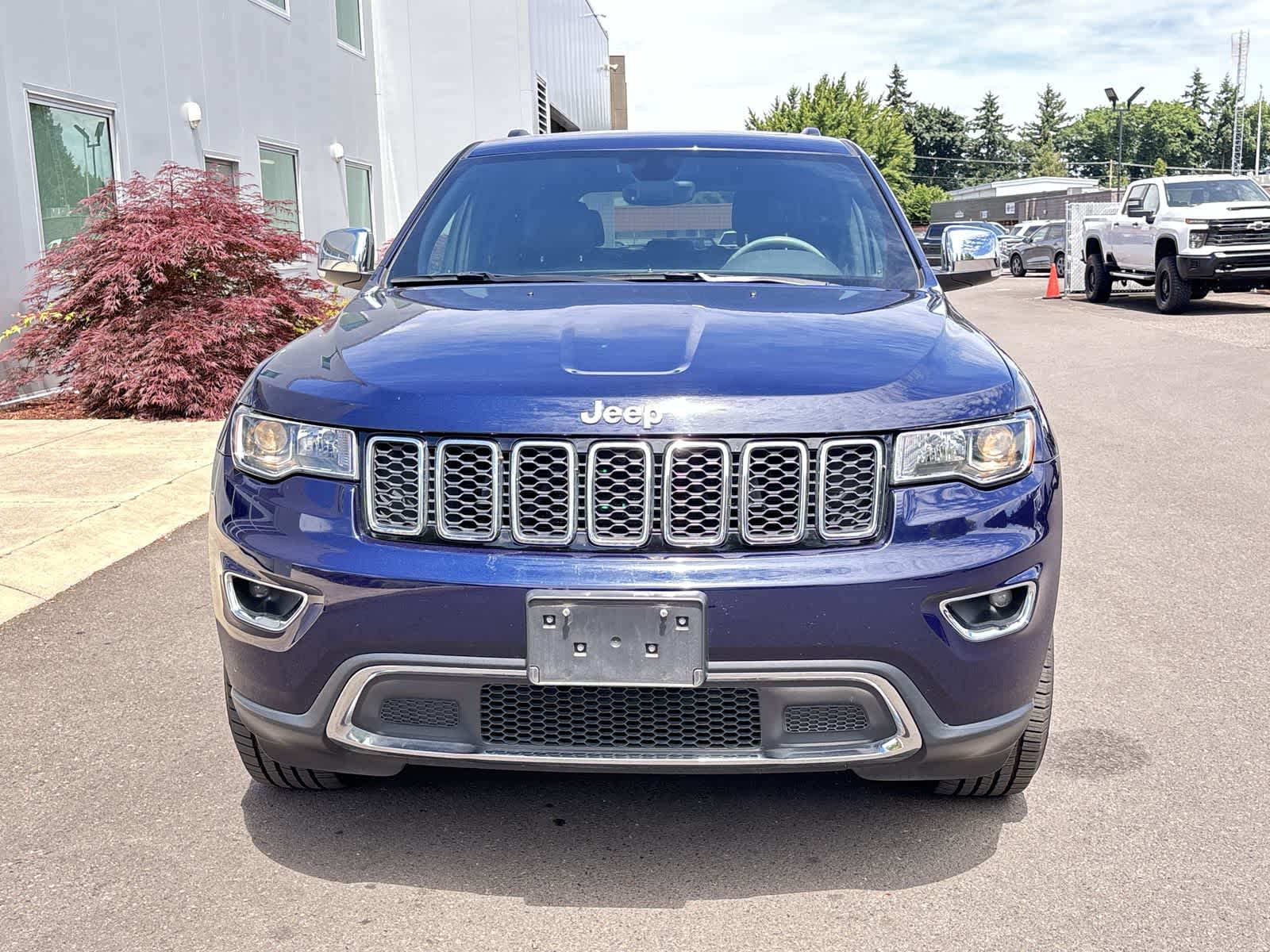 Thumbnail: 2018 Jeep Grand Cherokee - 8