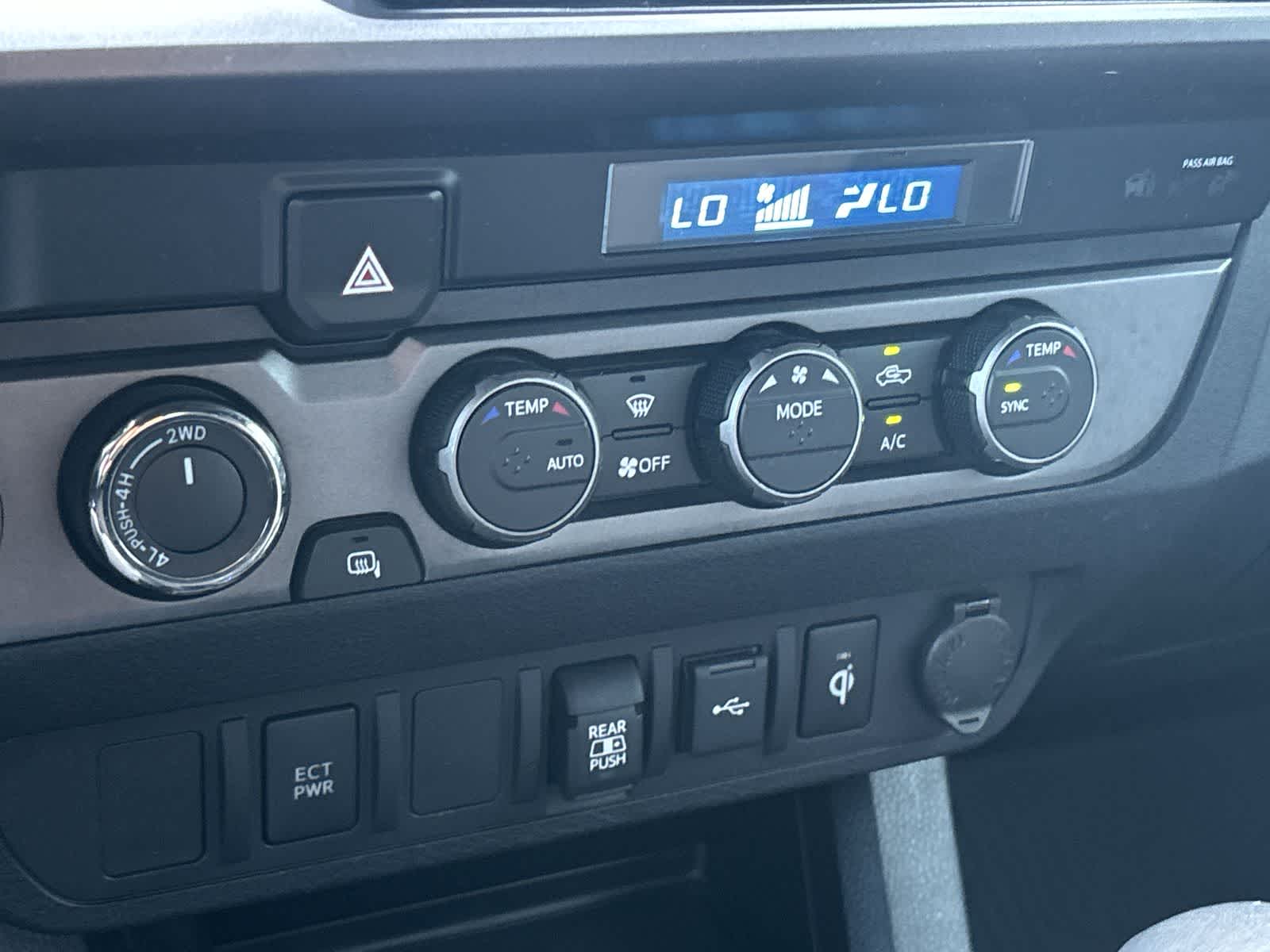 Thumbnail: 2021 Toyota Tacoma - 21