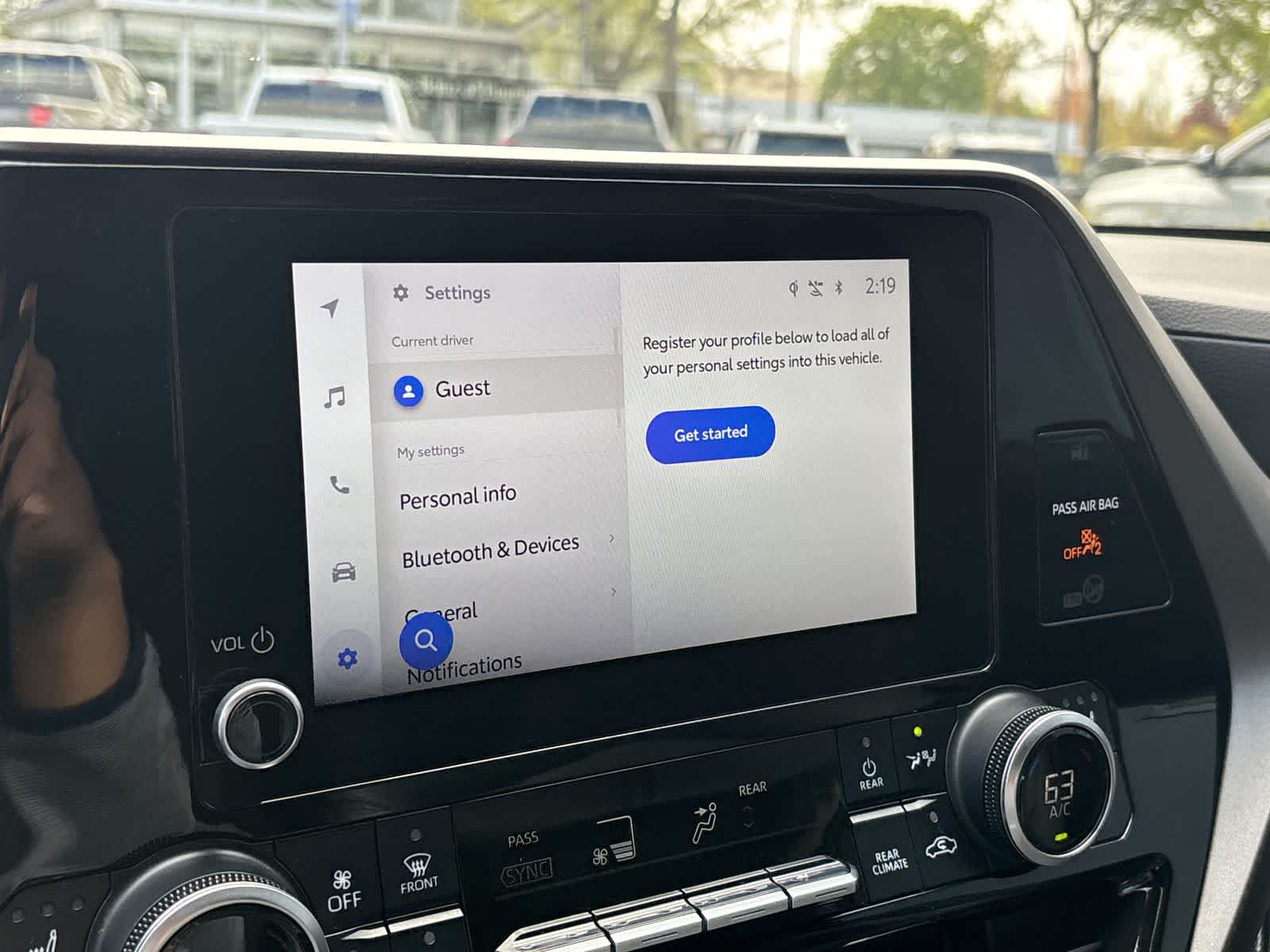 Thumbnail: 2023 Toyota Highlander - 21