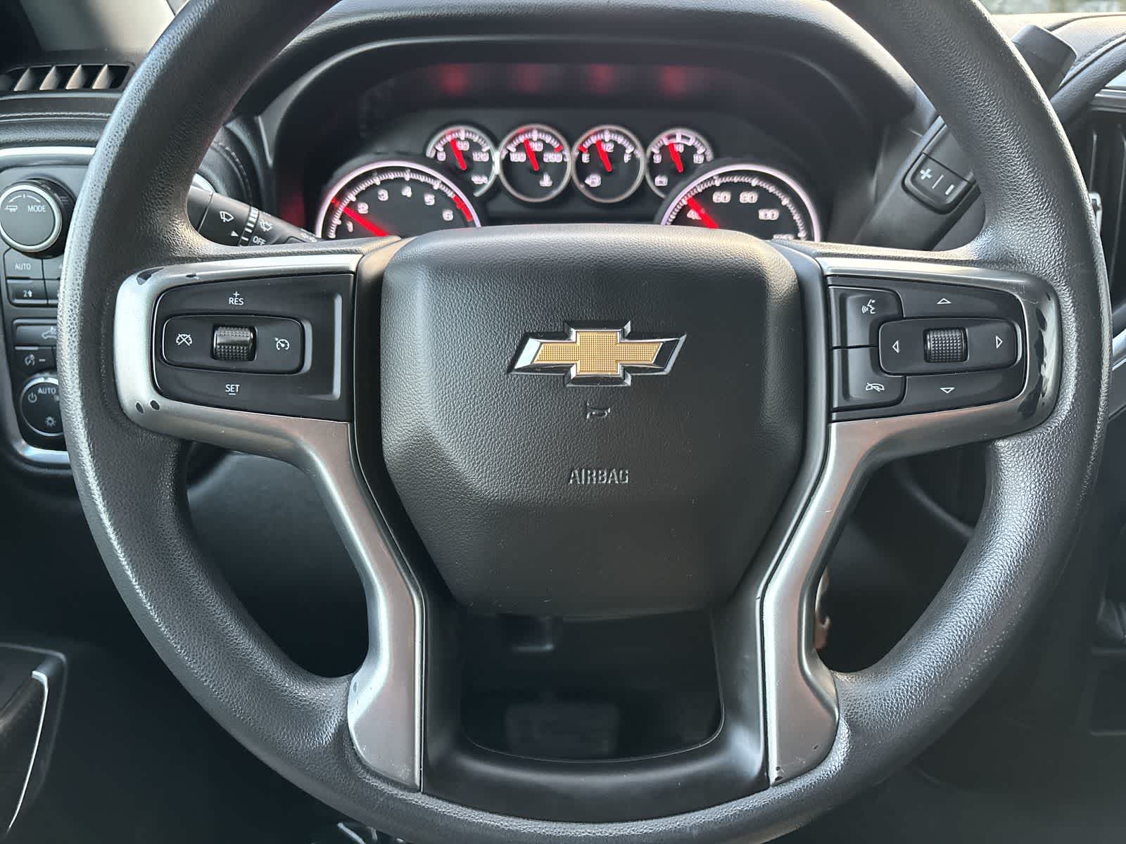 Thumbnail: 2020 Chevrolet Silverado 1500 - 12