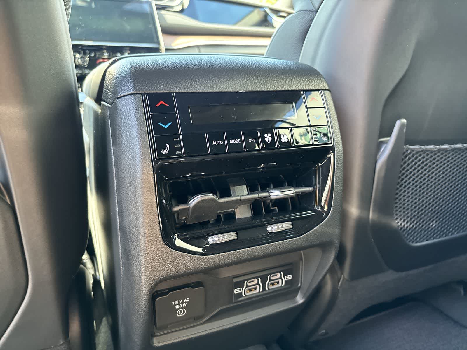 Thumbnail: 2025 Jeep Grand Cherokee L - 10