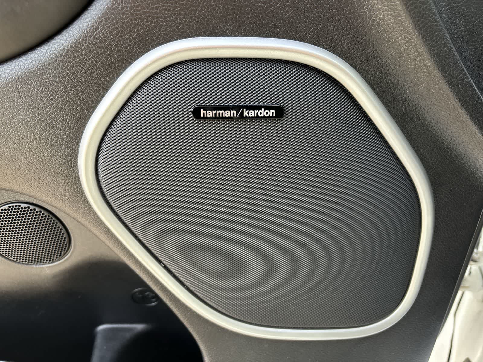 Thumbnail: 2018 Jeep Grand Cherokee - 10