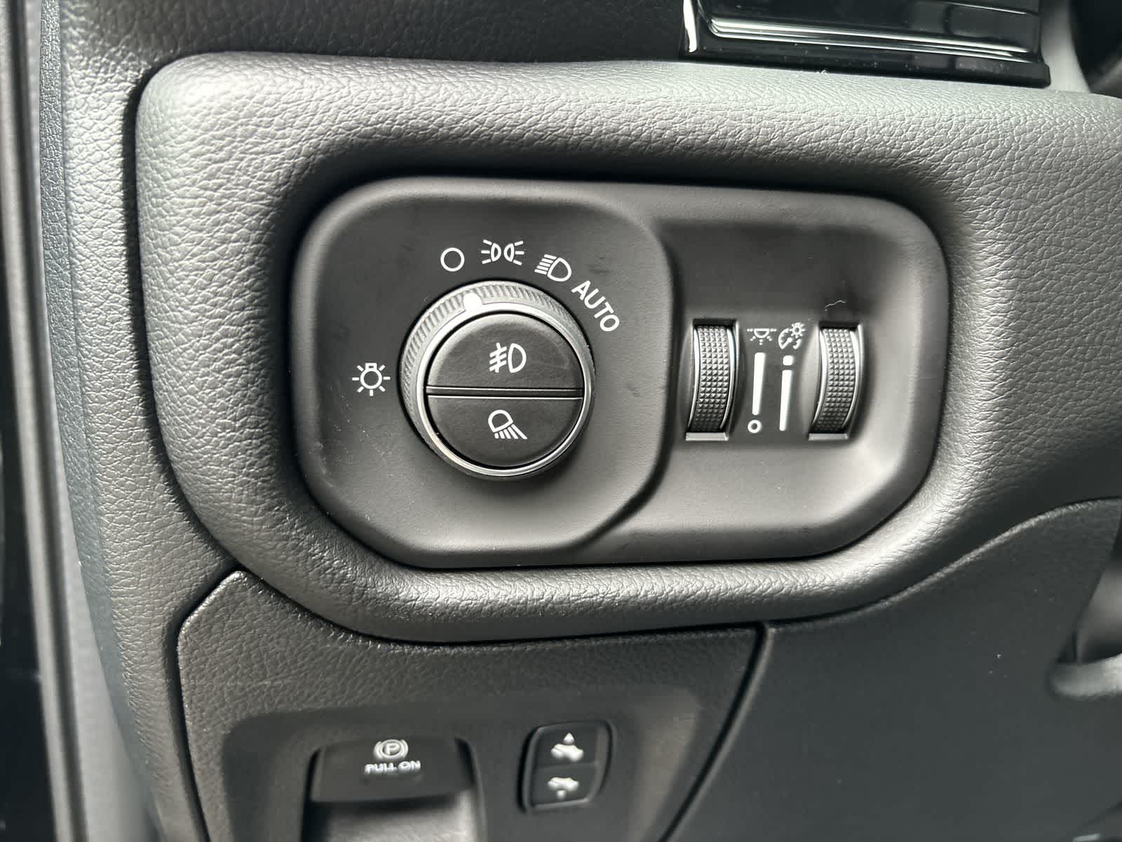 Thumbnail: 2026 RAM 1500 - 11