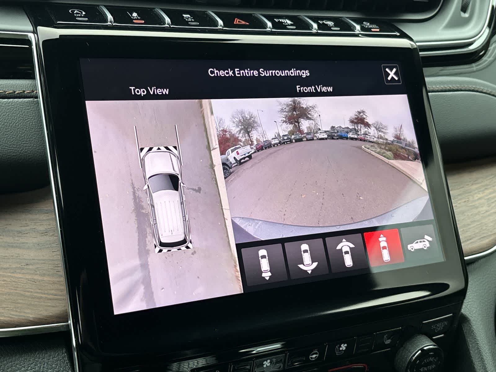 Thumbnail: 2025 Jeep Grand Cherokee - 21