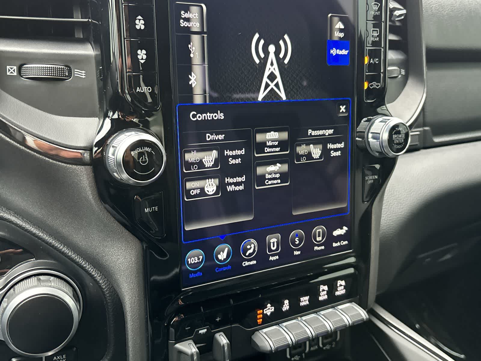 Thumbnail: 2020 RAM 1500 - 19