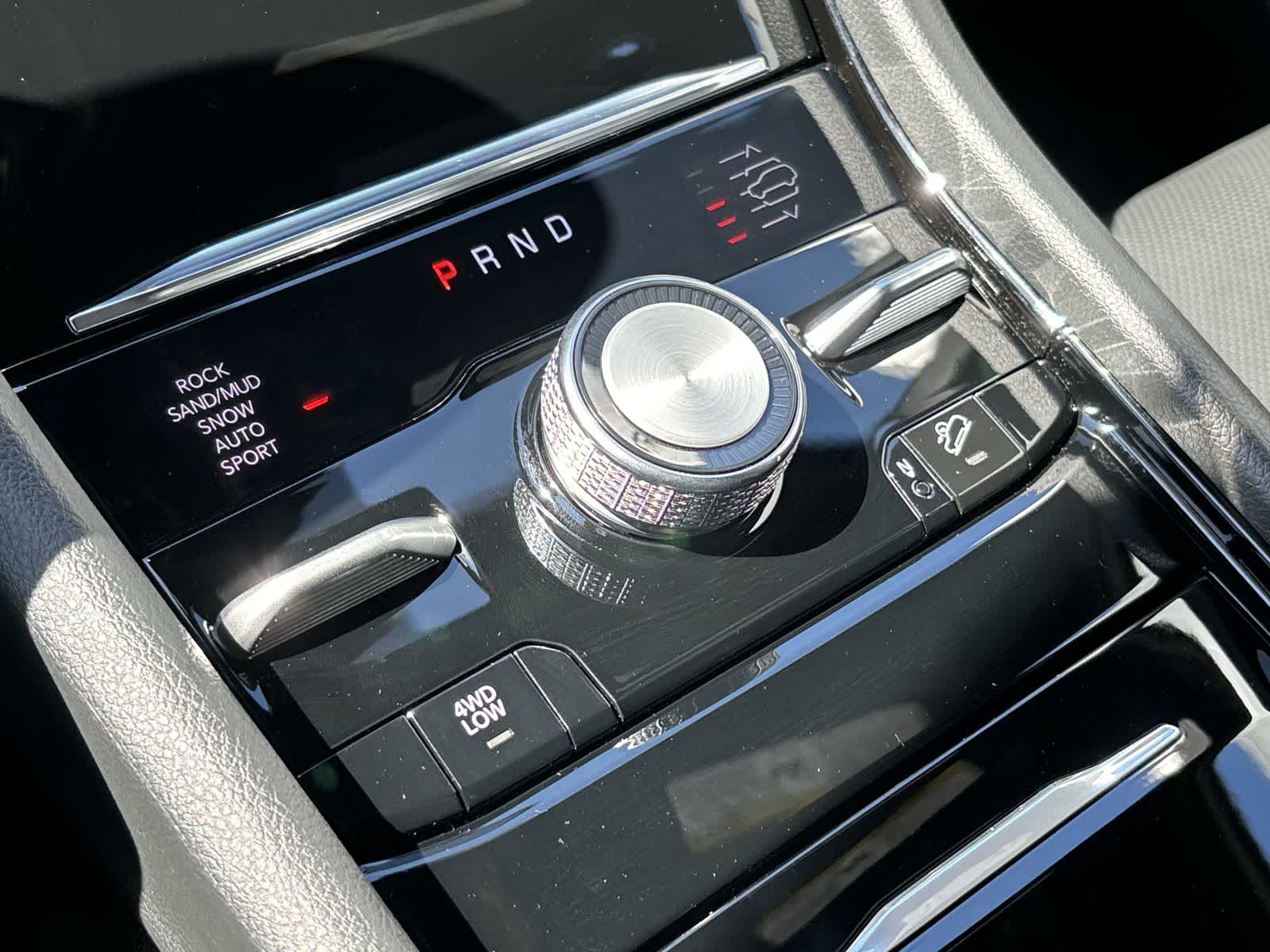 Thumbnail: 2025 Jeep Grand Cherokee L - 30