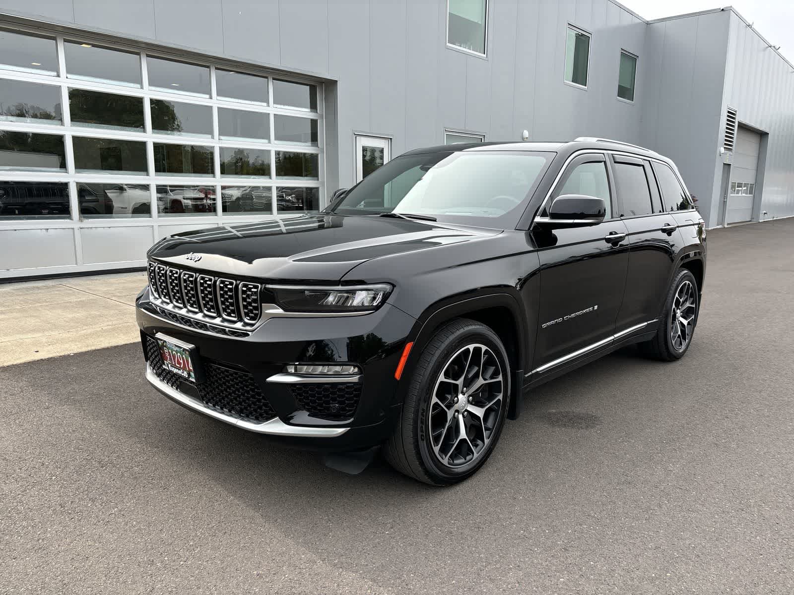 Thumbnail: 2023 Jeep Grand Cherokee - 1