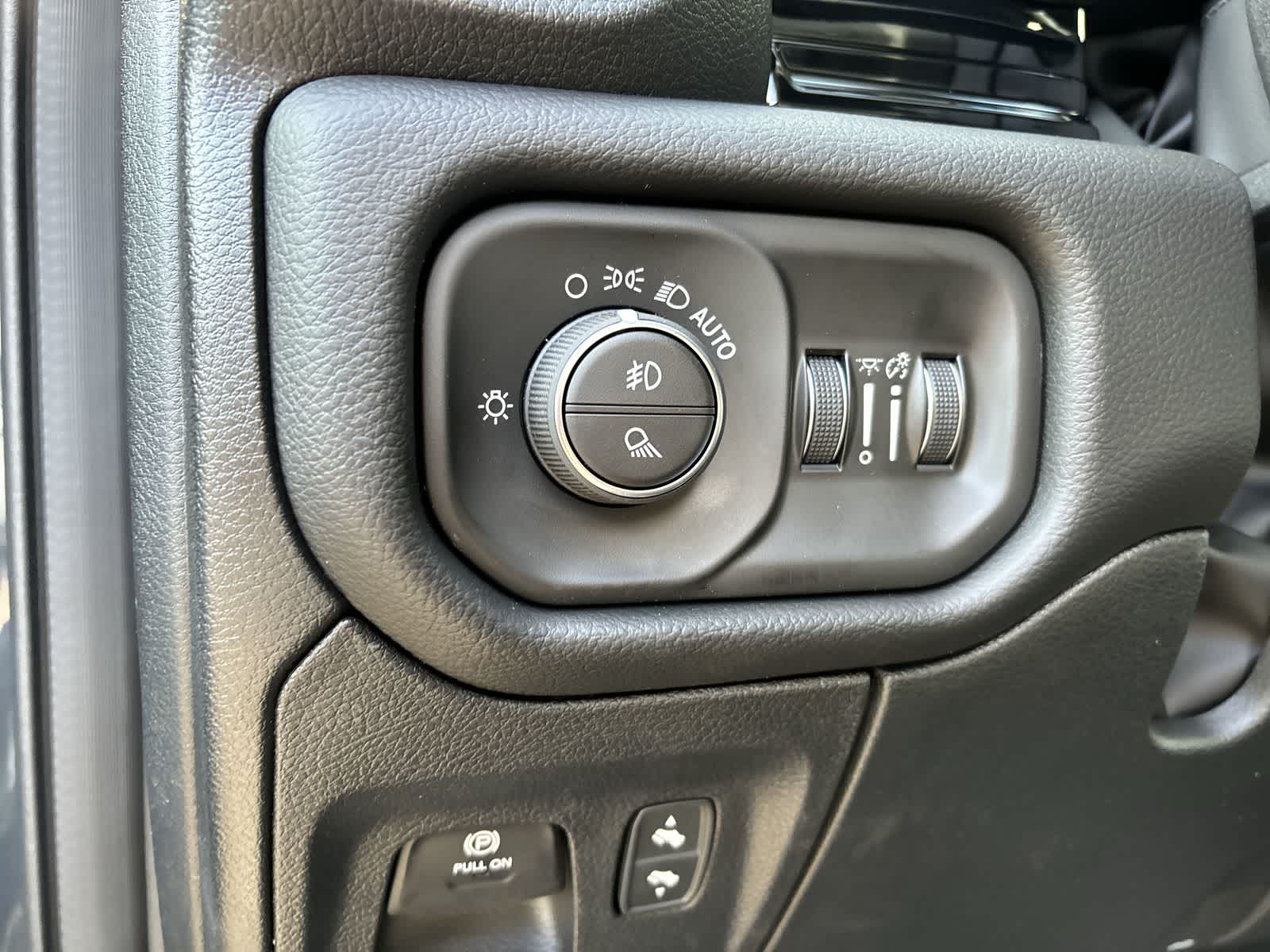 Thumbnail: 2026 RAM 1500 - 11