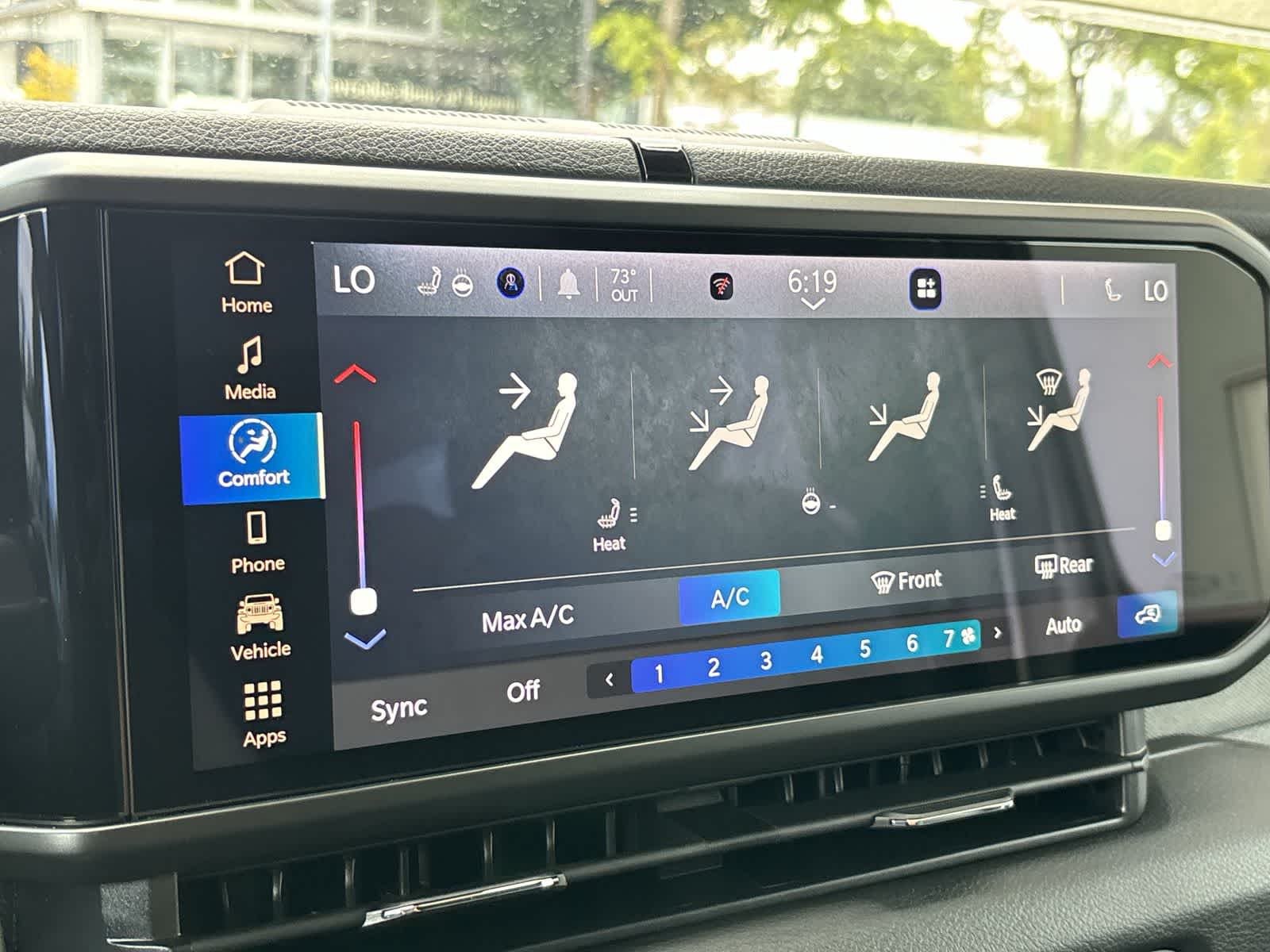 Thumbnail: 2025 Jeep Wrangler - 16