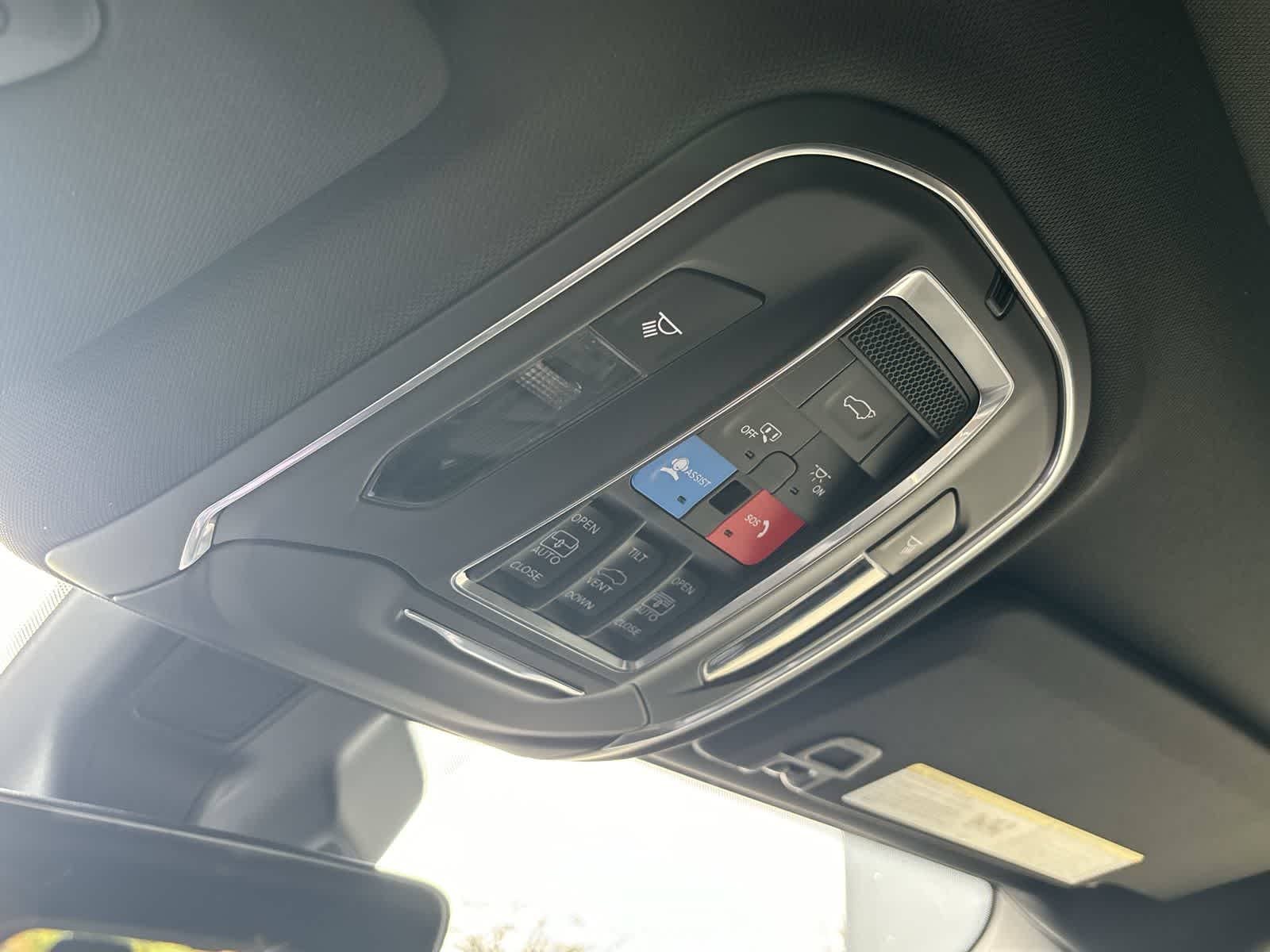 Thumbnail: 2025 Jeep Grand Cherokee L - 29