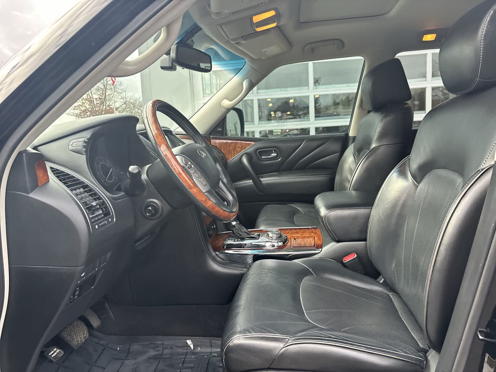 Thumbnail: 2017 INFINITI QX80 - 9