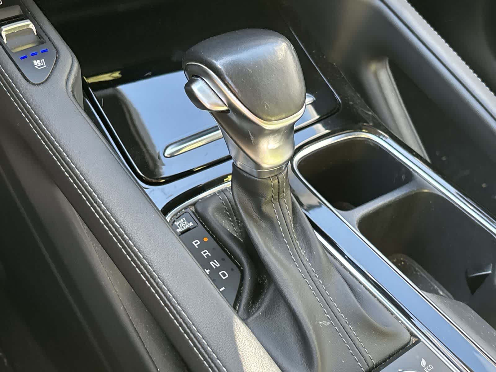 Thumbnail: 2020 Kia Telluride - 26