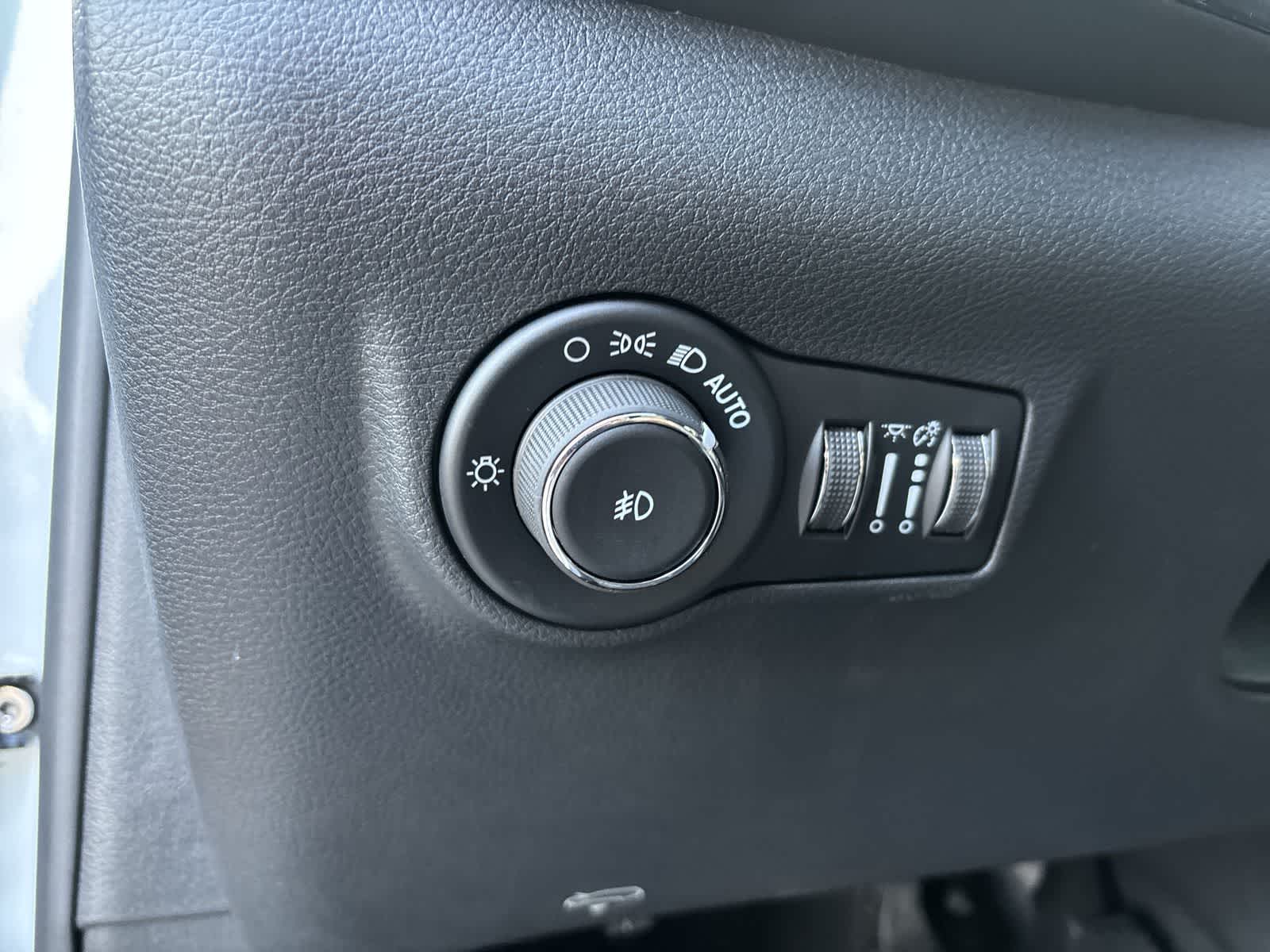 Thumbnail: 2026 Jeep Compass - 11