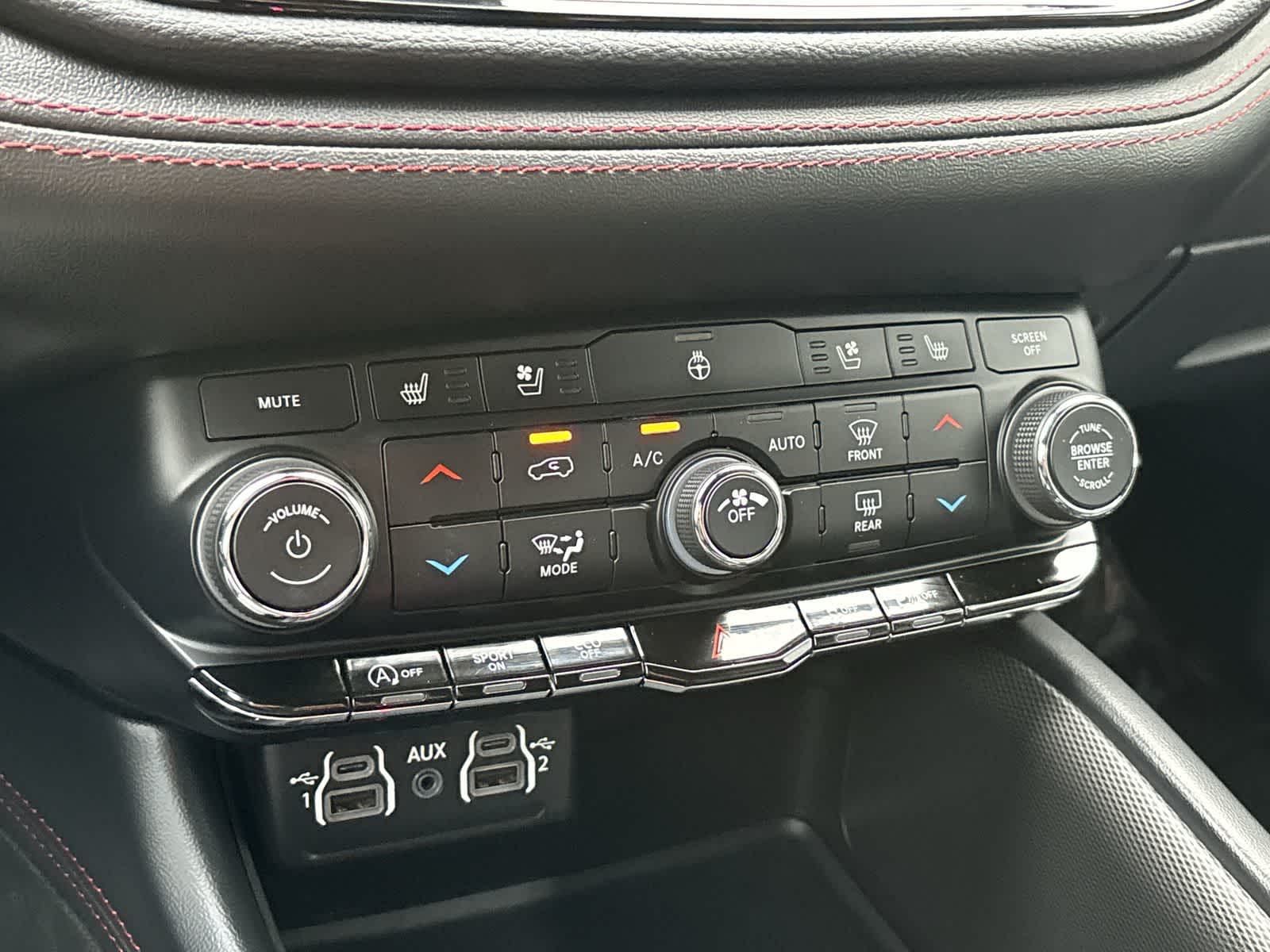 Thumbnail: 2024 Dodge Durango - 24