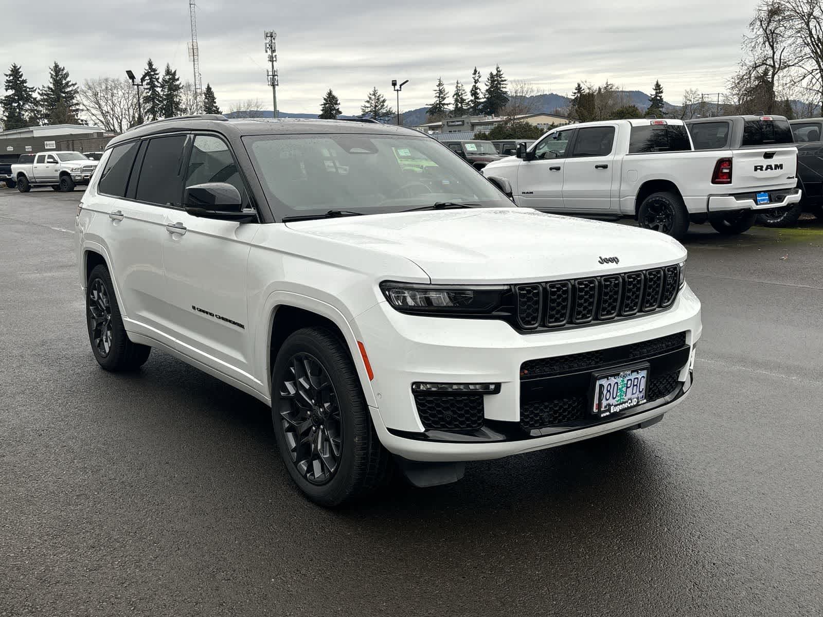 Thumbnail: 2023 Jeep Grand Cherokee - 7