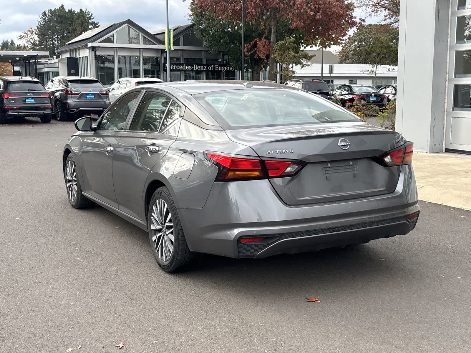 Used 2024 Nissan Altima 2.5 SV Sedan