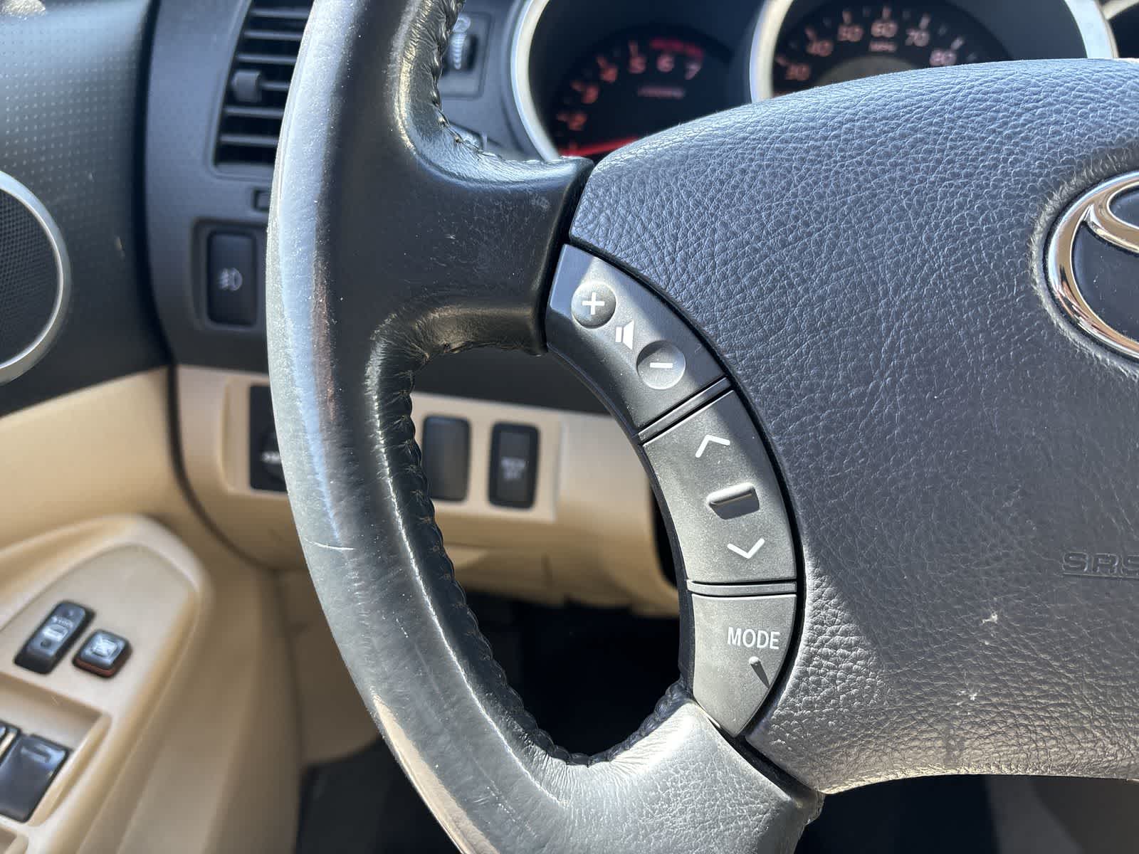 Thumbnail: 2009 Toyota Tacoma - 11