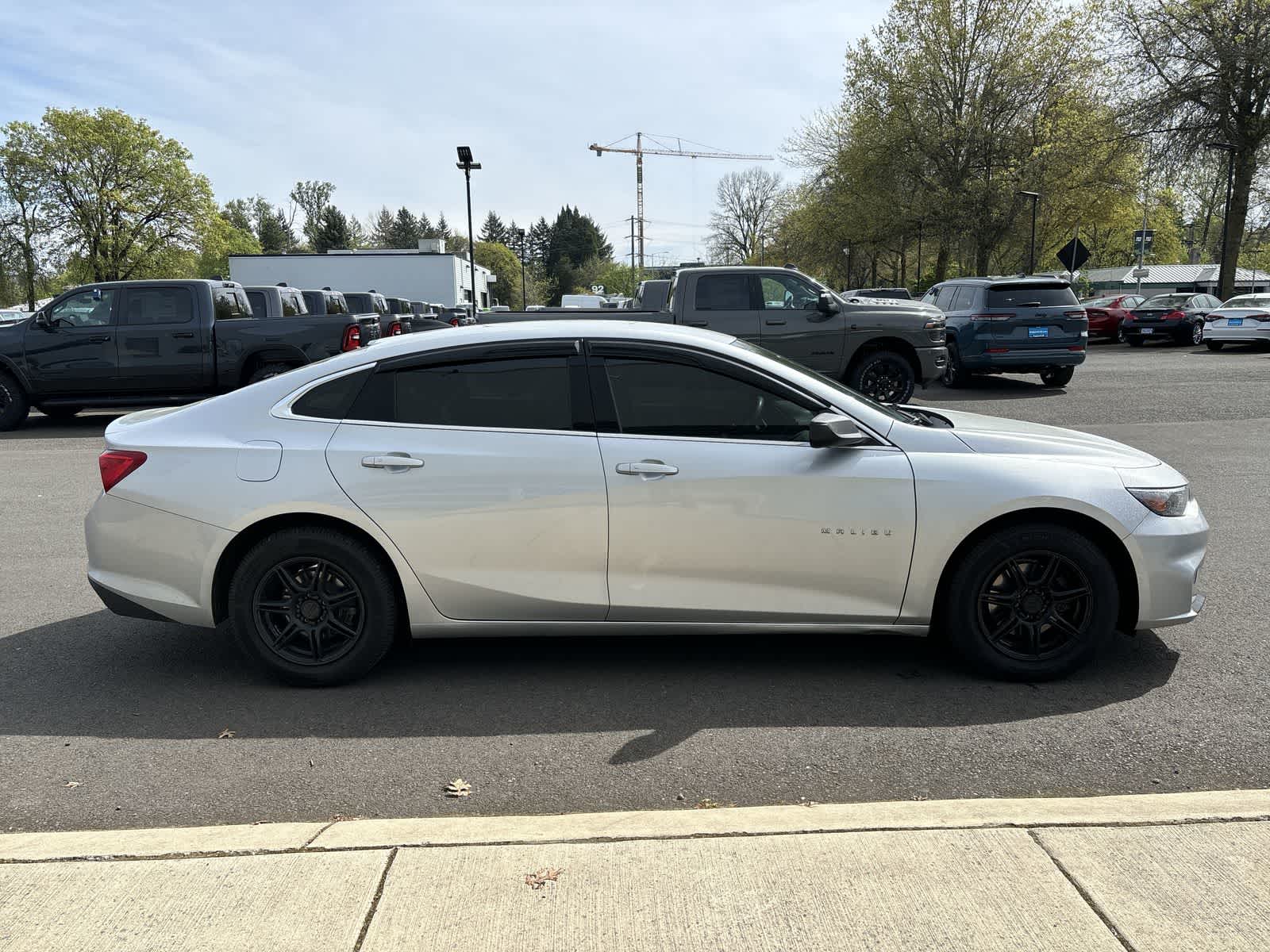 Thumbnail: 2018 Chevrolet Malibu - 5