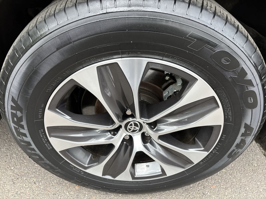 Used 2022 Toyota Highlander XLE SUV