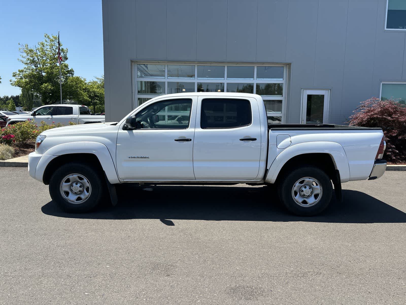 Thumbnail: 2011 Toyota Tacoma - 2