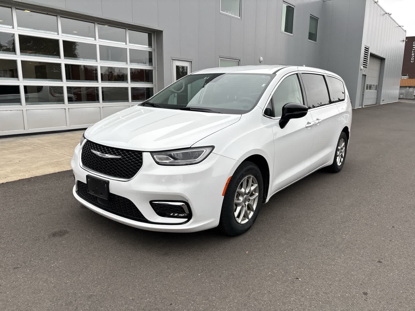 Used 2024 Chrysler Pacifica Touring L Van Passenger Van