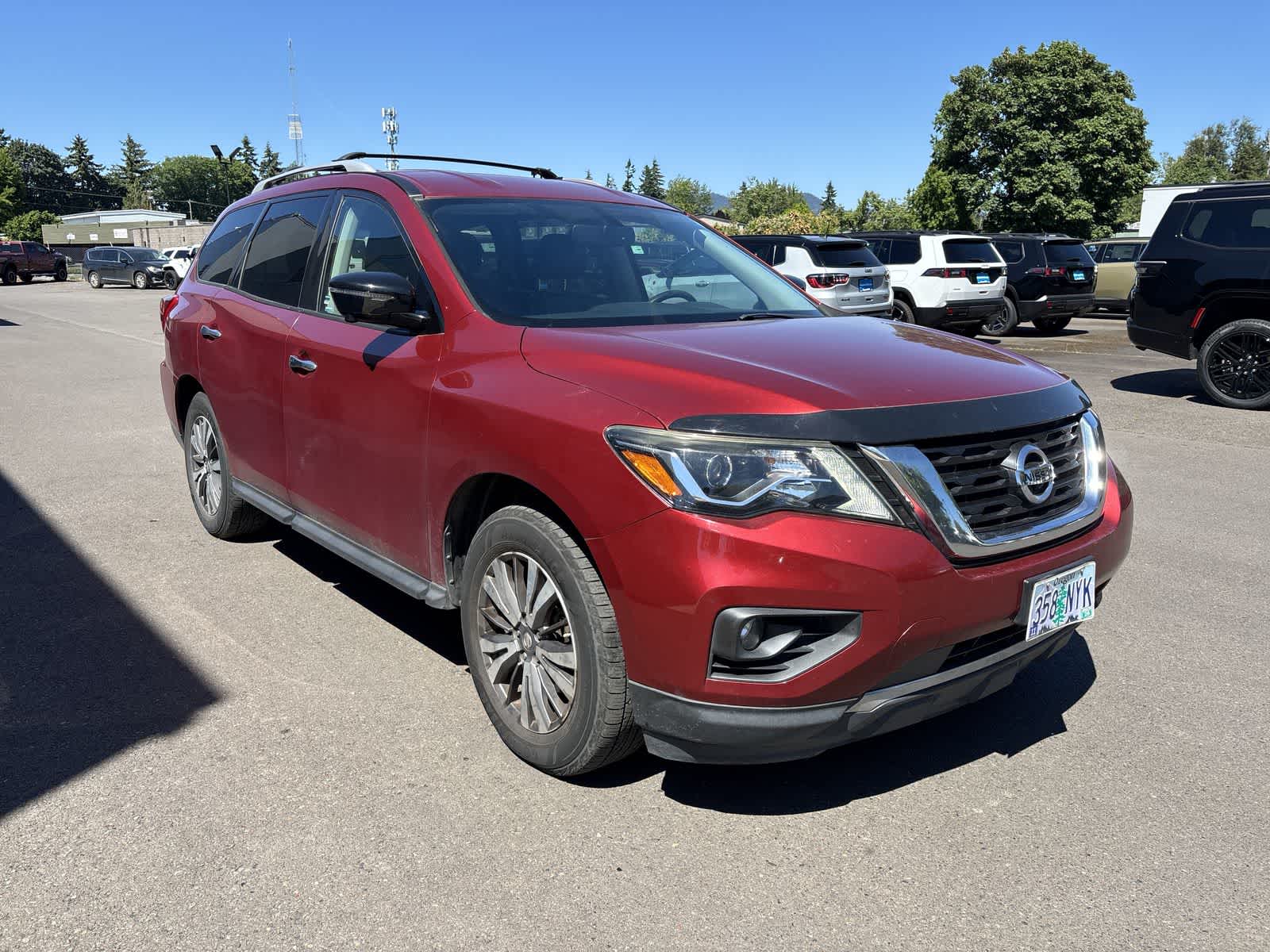 Thumbnail: 2017 Nissan Pathfinder - 4