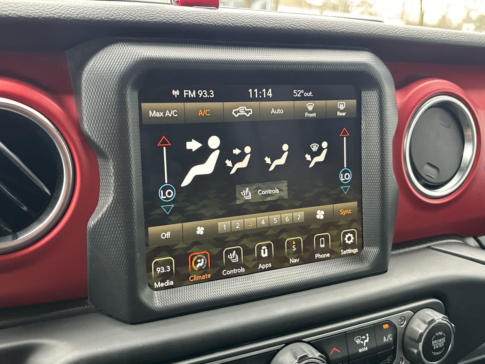 Thumbnail: 2021 Jeep Gladiator - 15