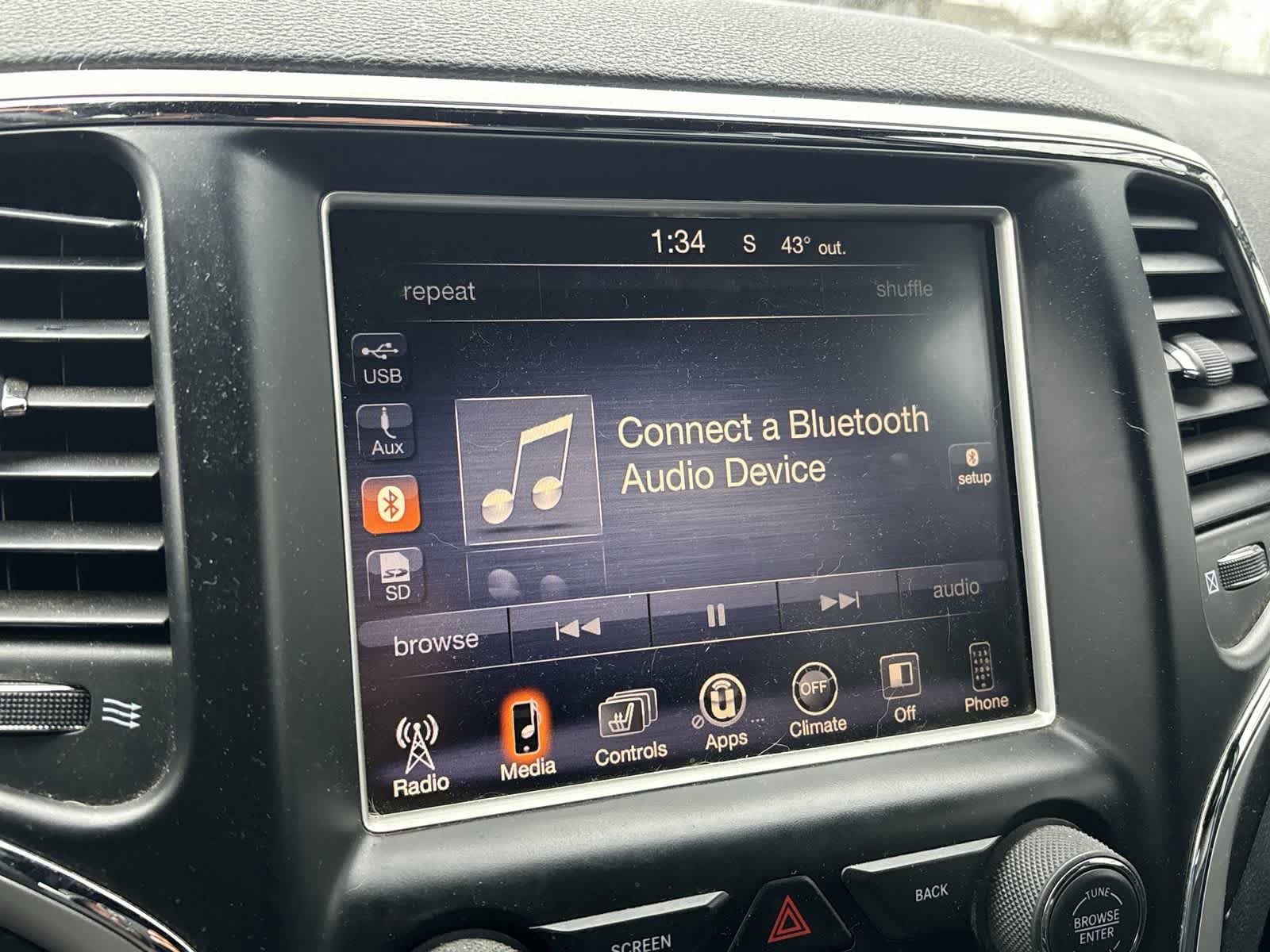 Thumbnail: 2015 Jeep Grand Cherokee - 14