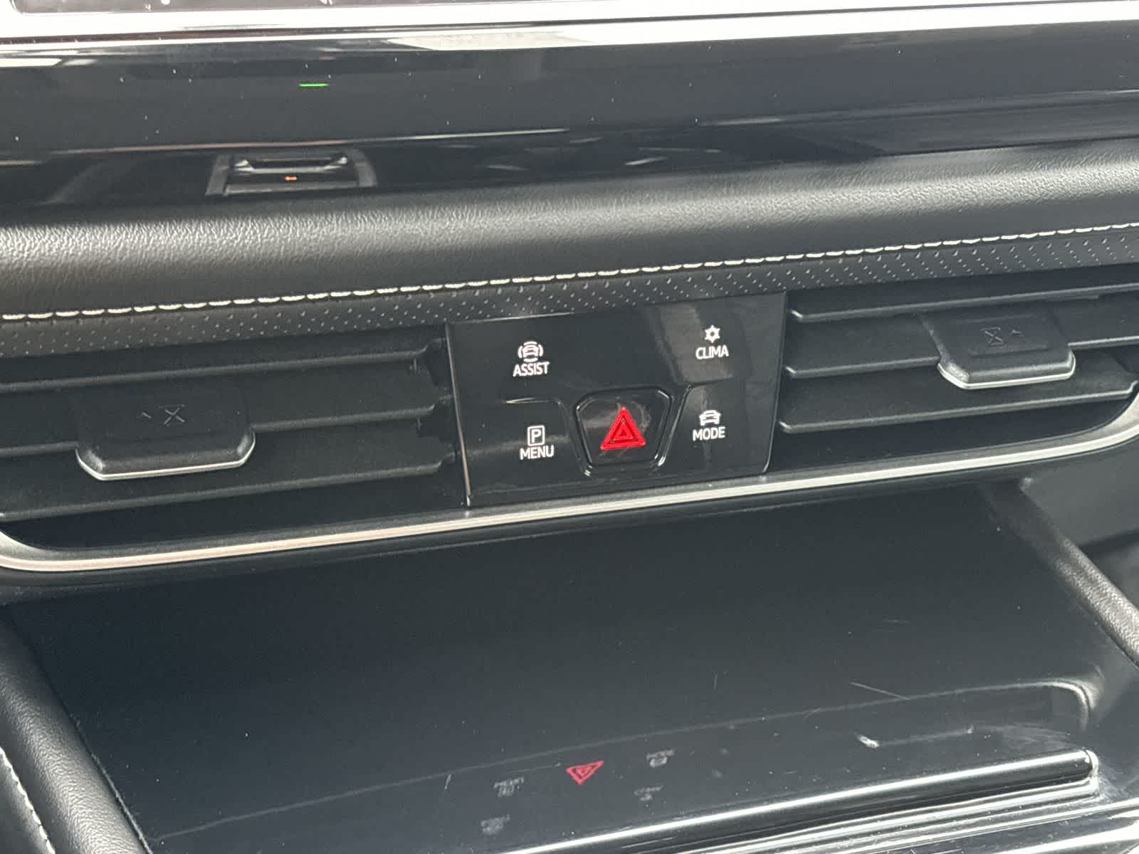 Thumbnail: 2024 Volkswagen Atlas - 25