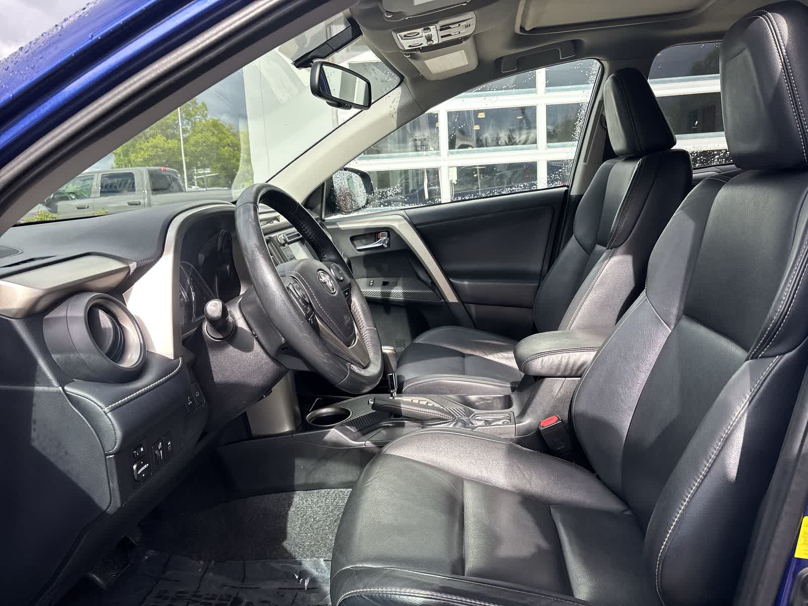 Thumbnail: 2014 Toyota RAV4 - 6