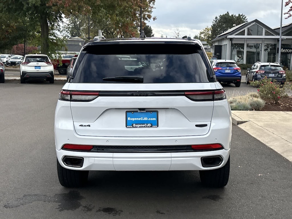 New 2025 Jeep Grand Cherokee Summit Sport Utility