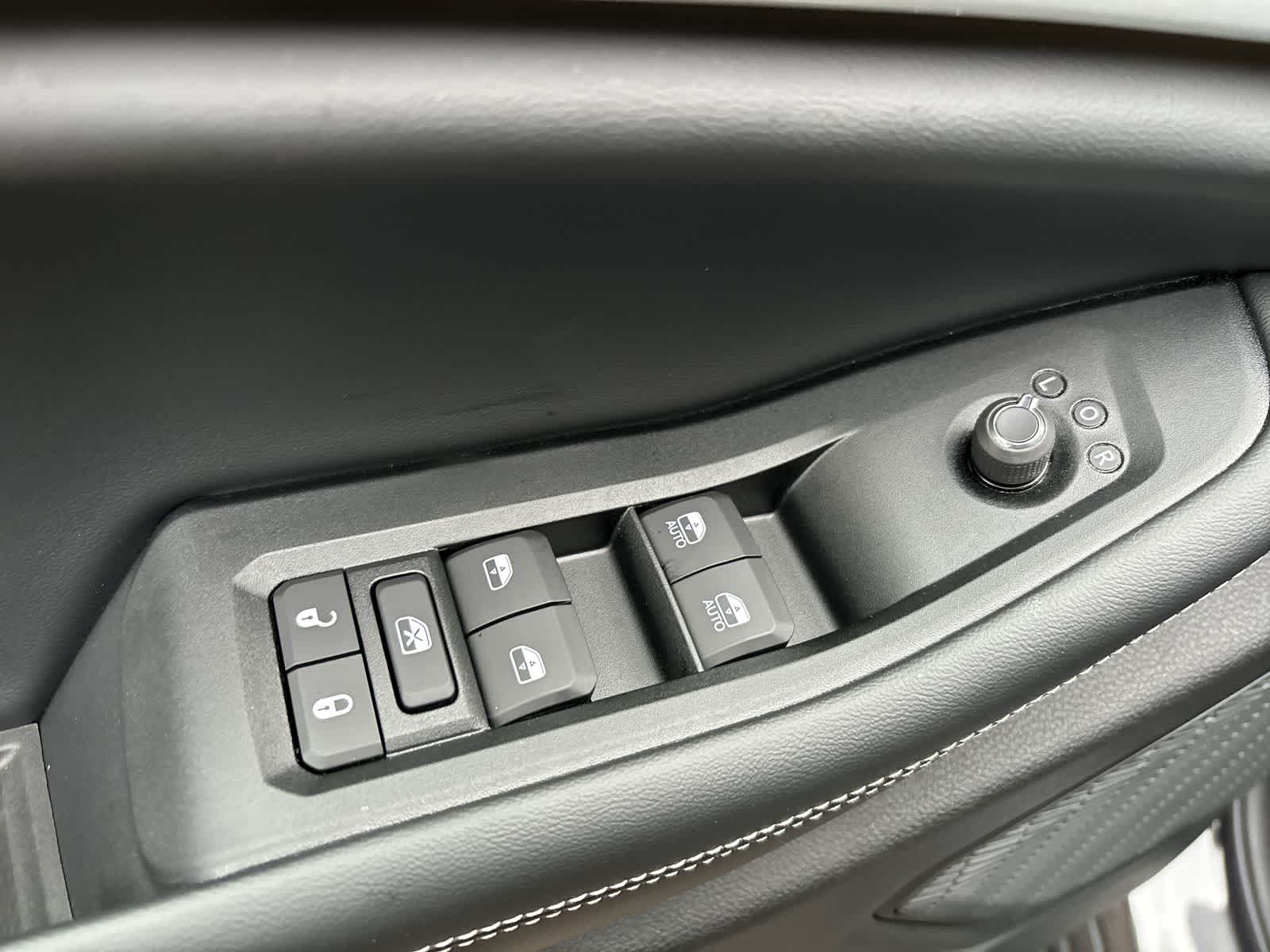 Thumbnail: 2025 Jeep Grand Cherokee L - 10