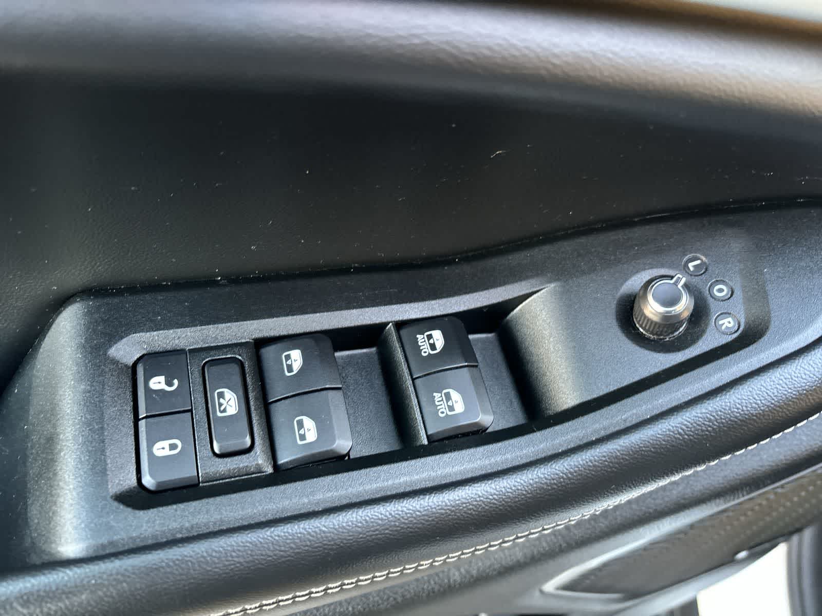 Thumbnail: 2024 Jeep Grand Cherokee - 10