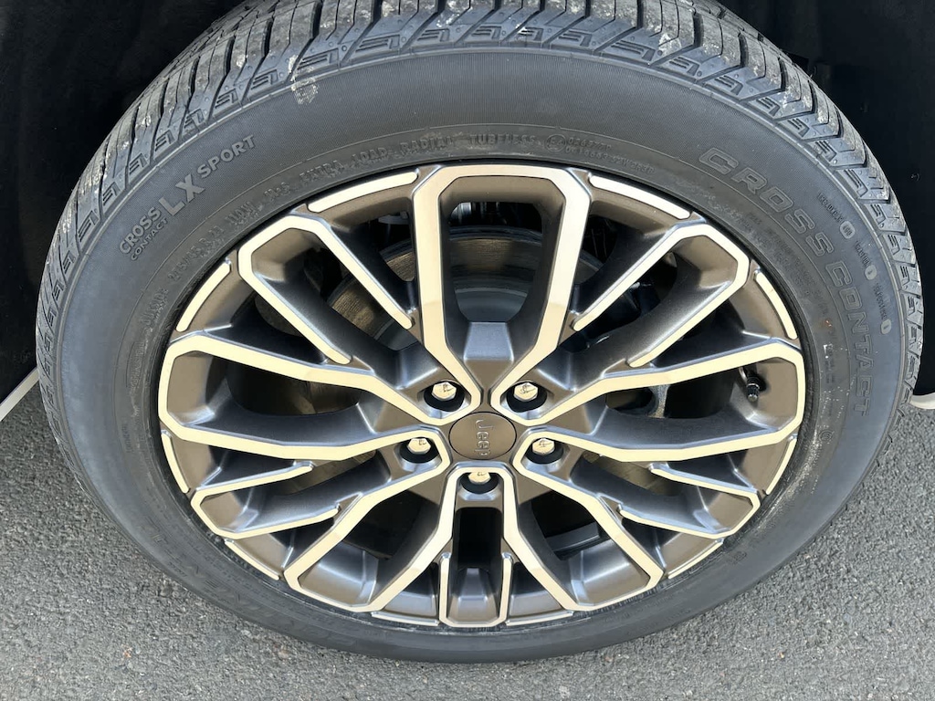 New 2025 Jeep Grand Cherokee L Summit Reserve Sport Utility