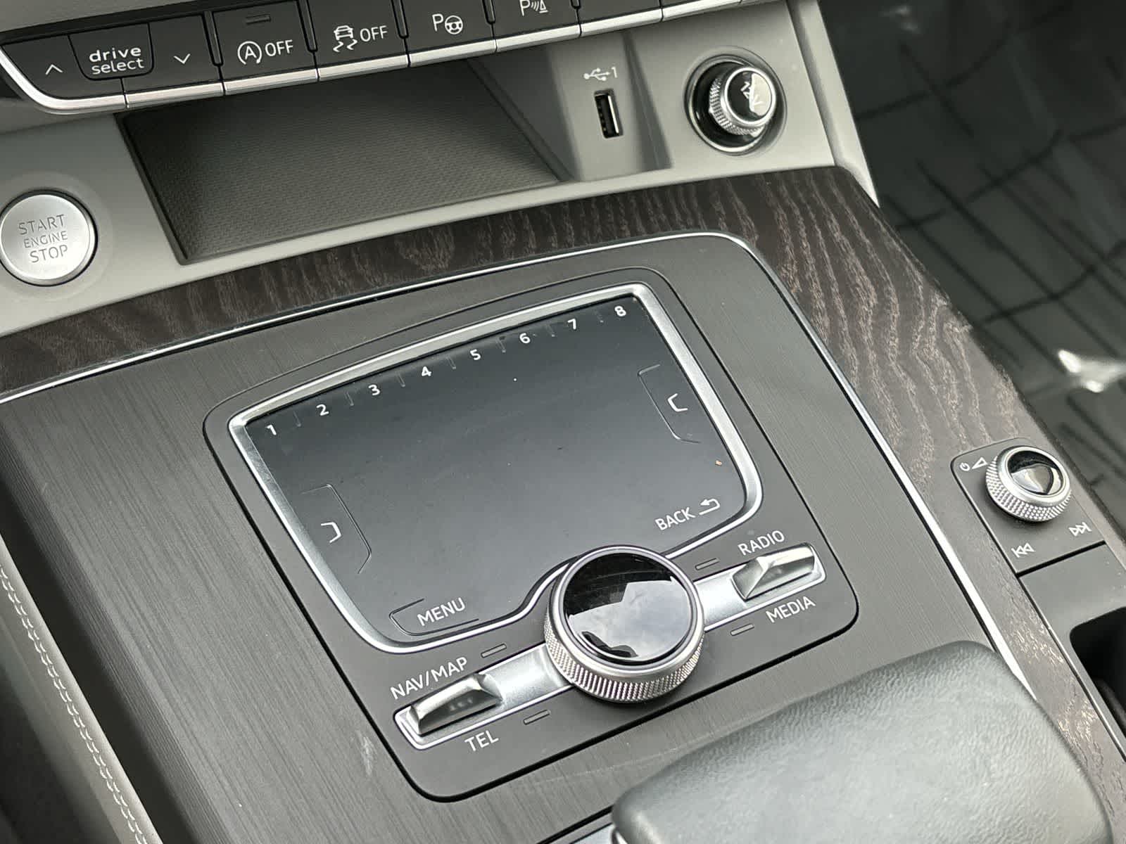 Thumbnail: 2020 Audi Q5 - 28