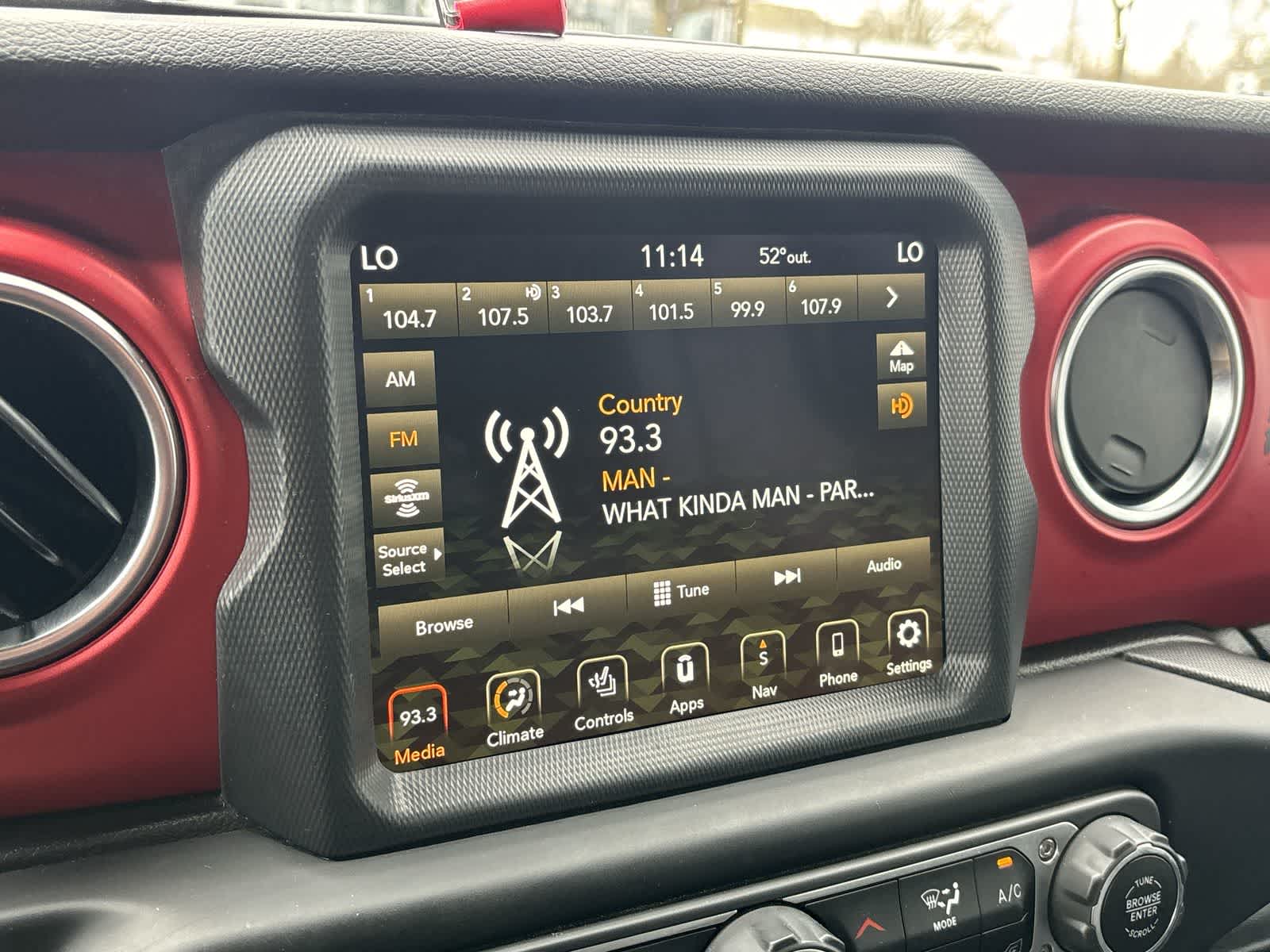 Thumbnail: 2021 Jeep Gladiator - 14