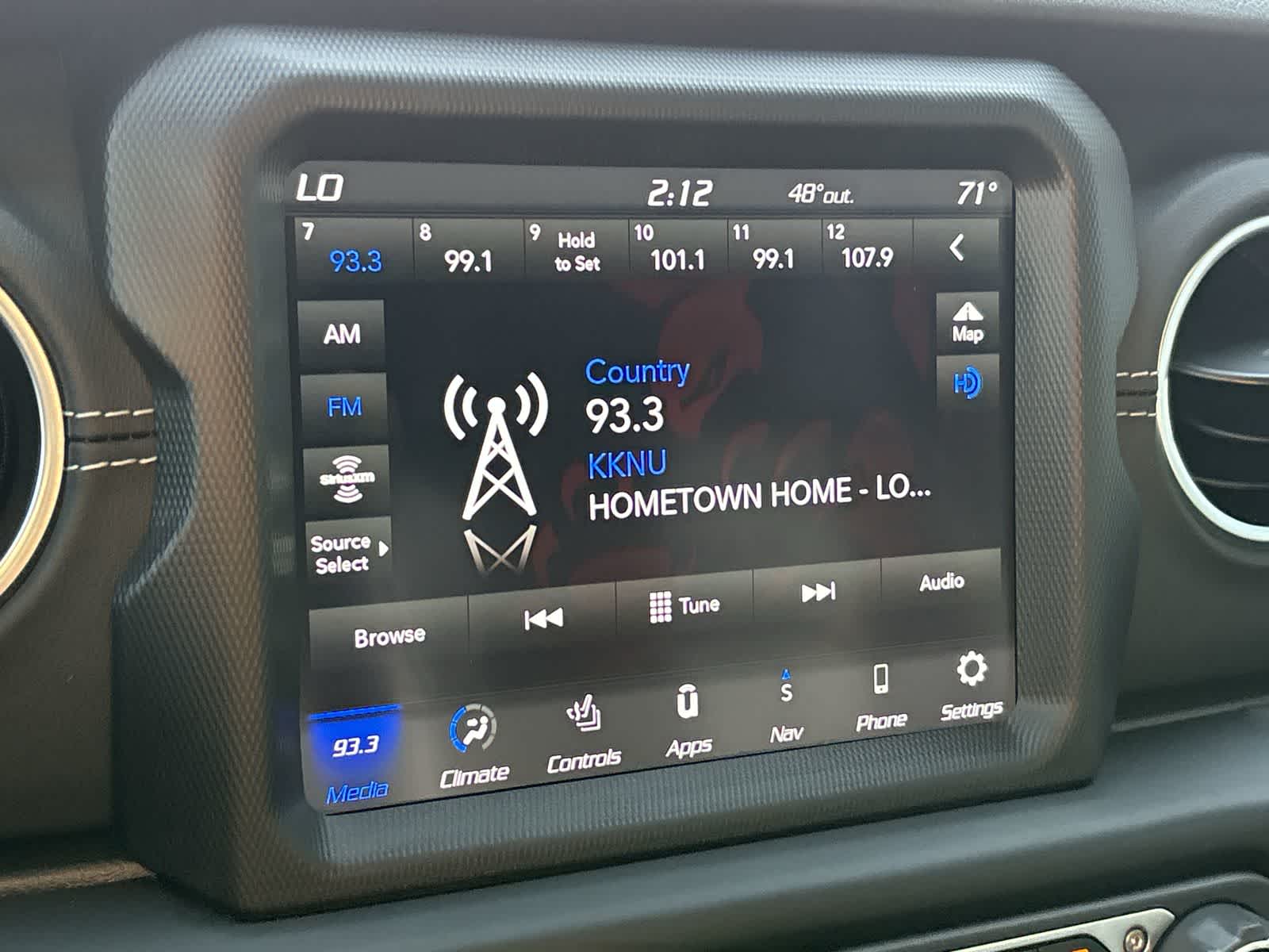 Thumbnail: 2023 Jeep Wrangler - 17