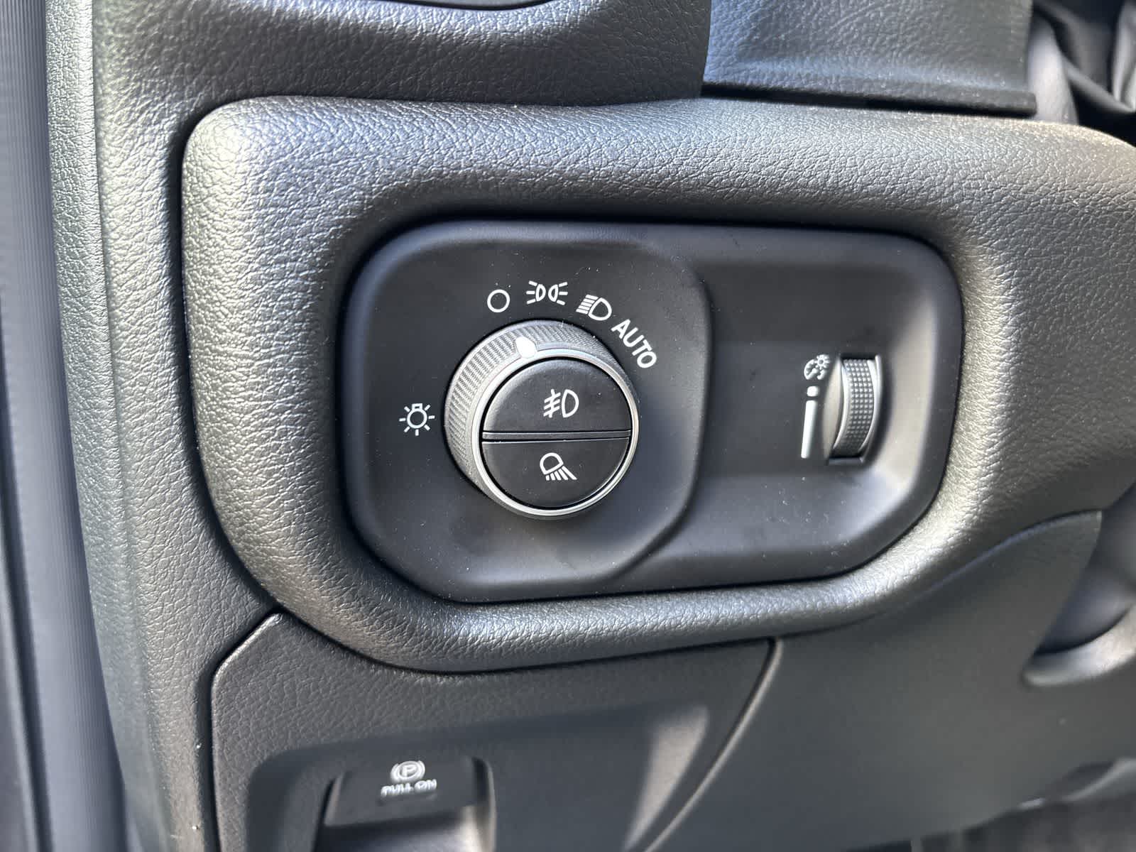 Thumbnail: 2026 RAM 1500 - 10