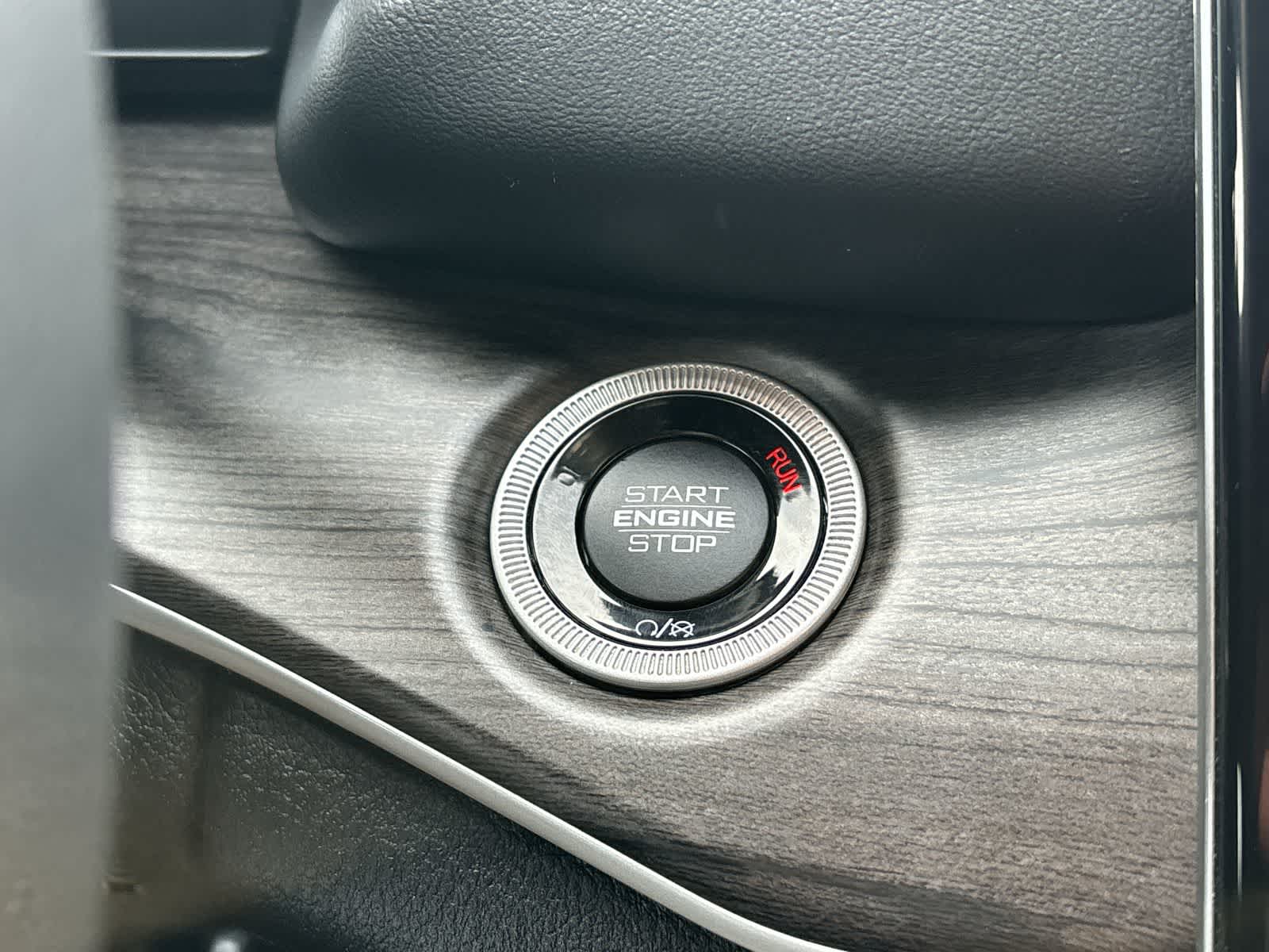 Thumbnail: 2024 Jeep Grand Cherokee - 24