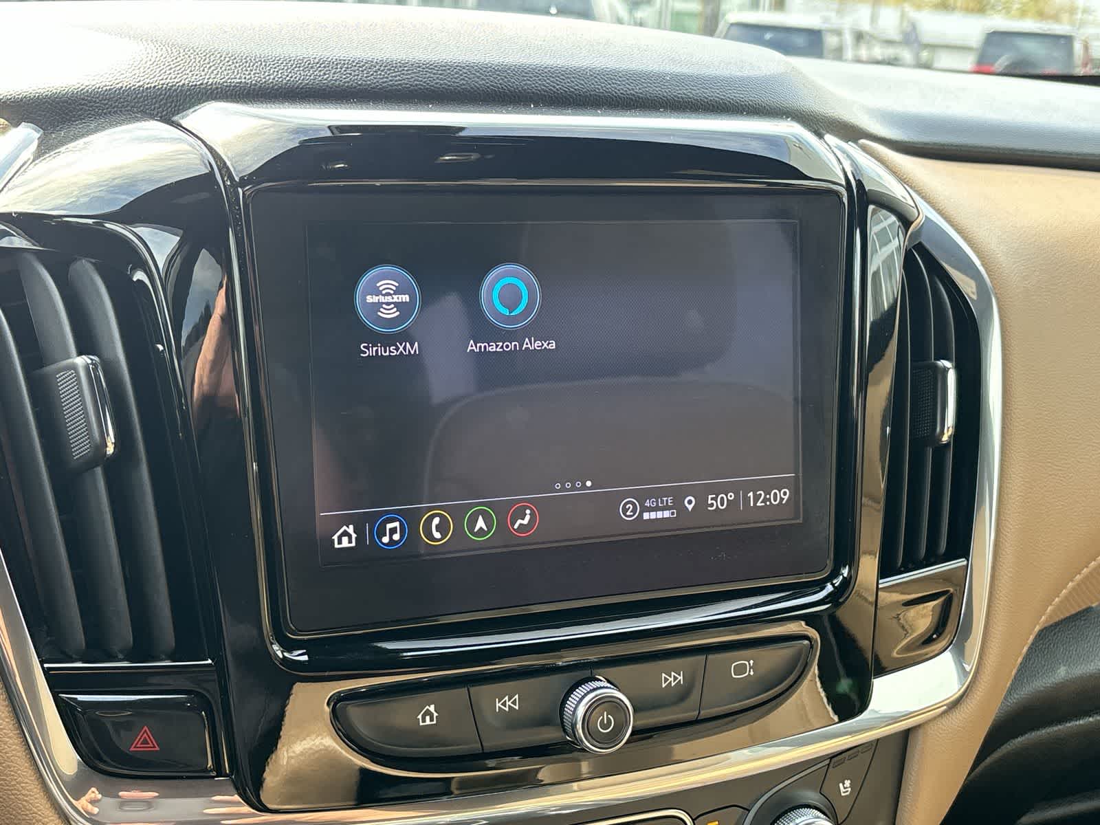 Thumbnail: 2023 Chevrolet Traverse - 22