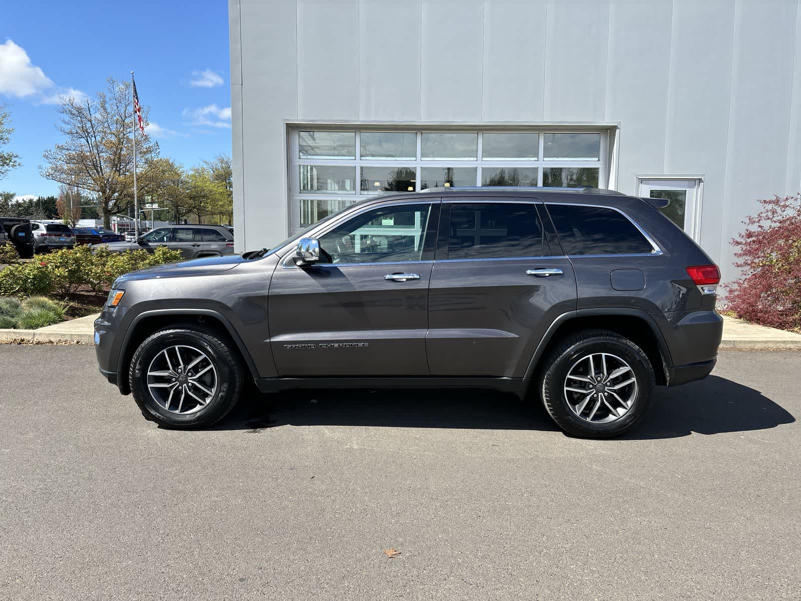 Thumbnail: 2019 Jeep Grand Cherokee - 2