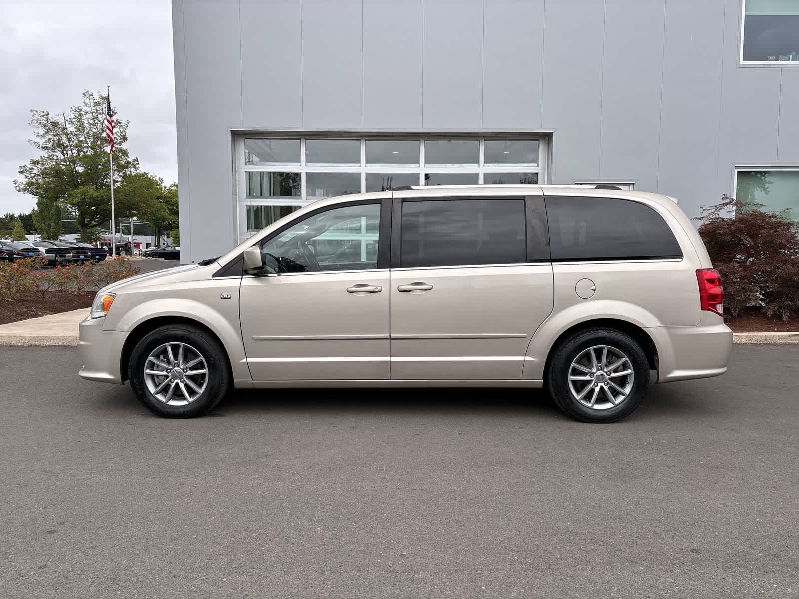 Used 2014 Dodge Grand Caravan SXT 30th Anniversary with VIN 2C4RDGCG9ER452345 for sale in Eugene, OR