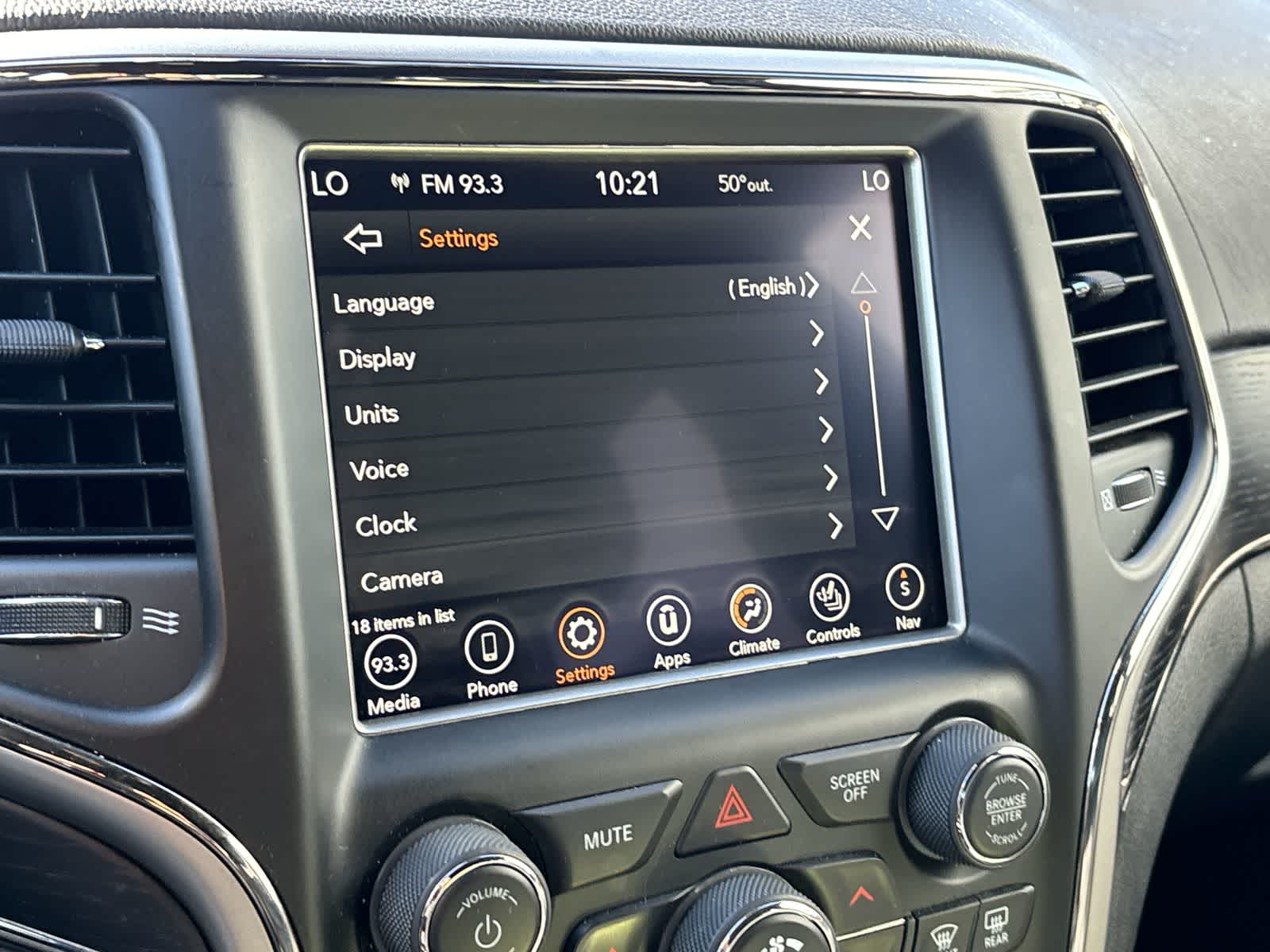 Thumbnail: 2018 Jeep Grand Cherokee - 16