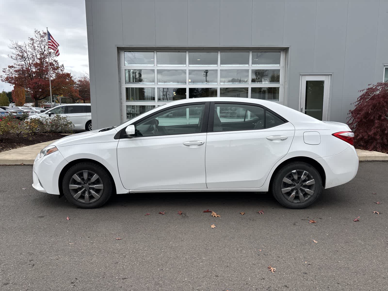 Used 2016 Toyota Corolla LE Sedan