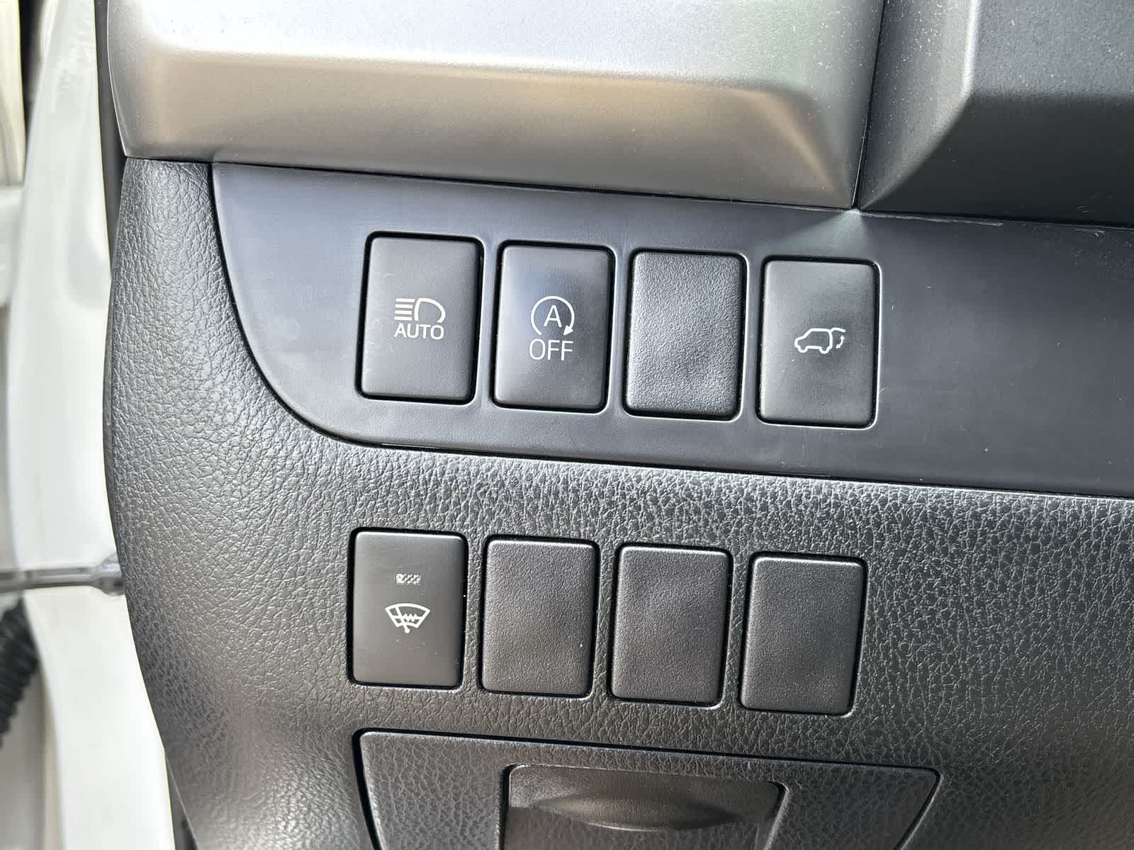 Thumbnail: 2019 Toyota Highlander - 7