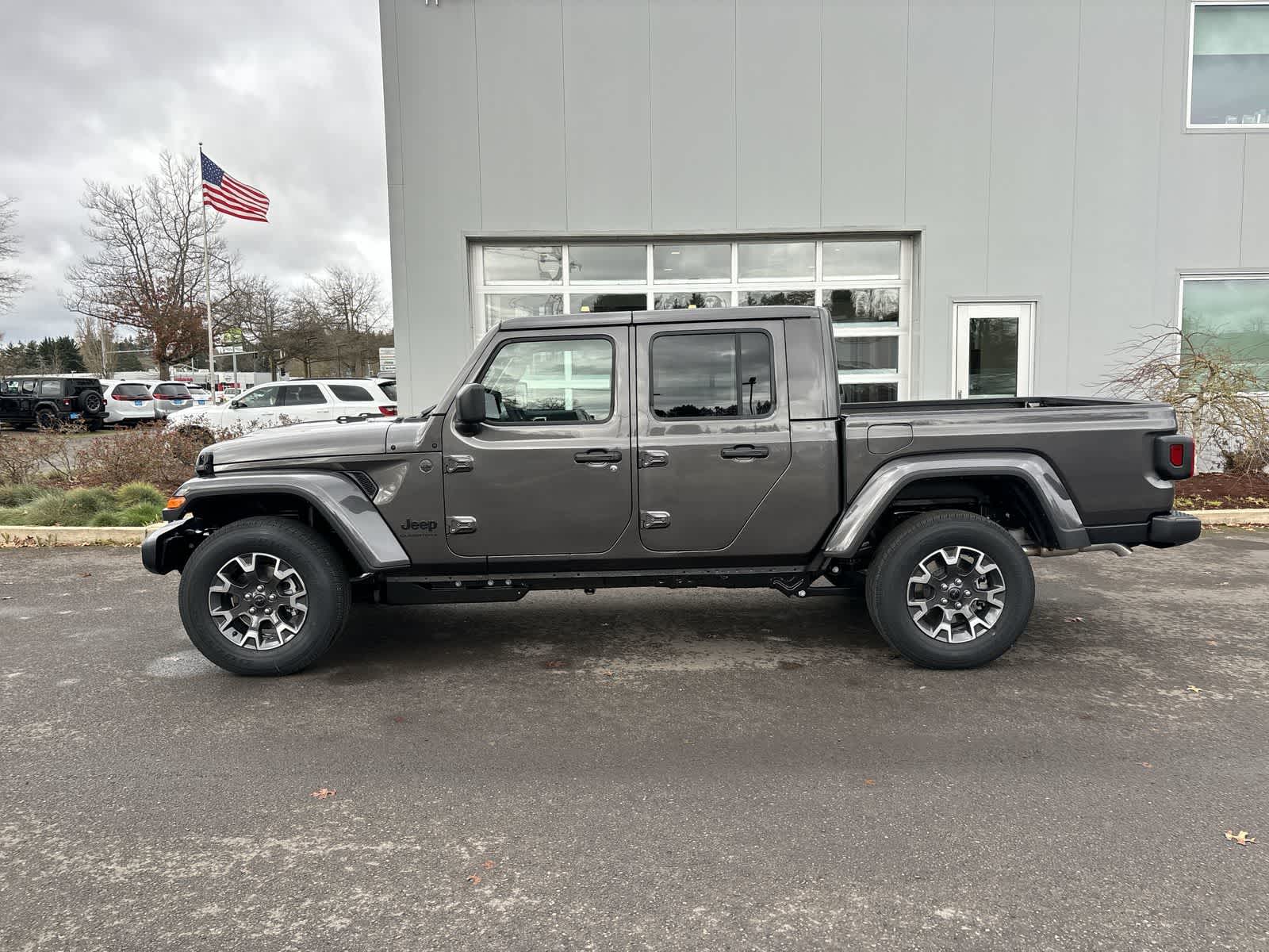 Thumbnail: 2026 Jeep Gladiator - 2